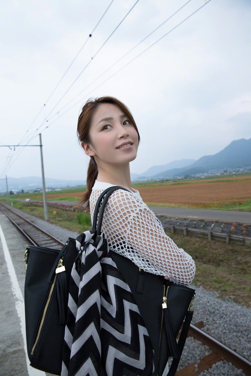 [Wanibooks] NO.129 You Kikkawa 吉川友 写真集