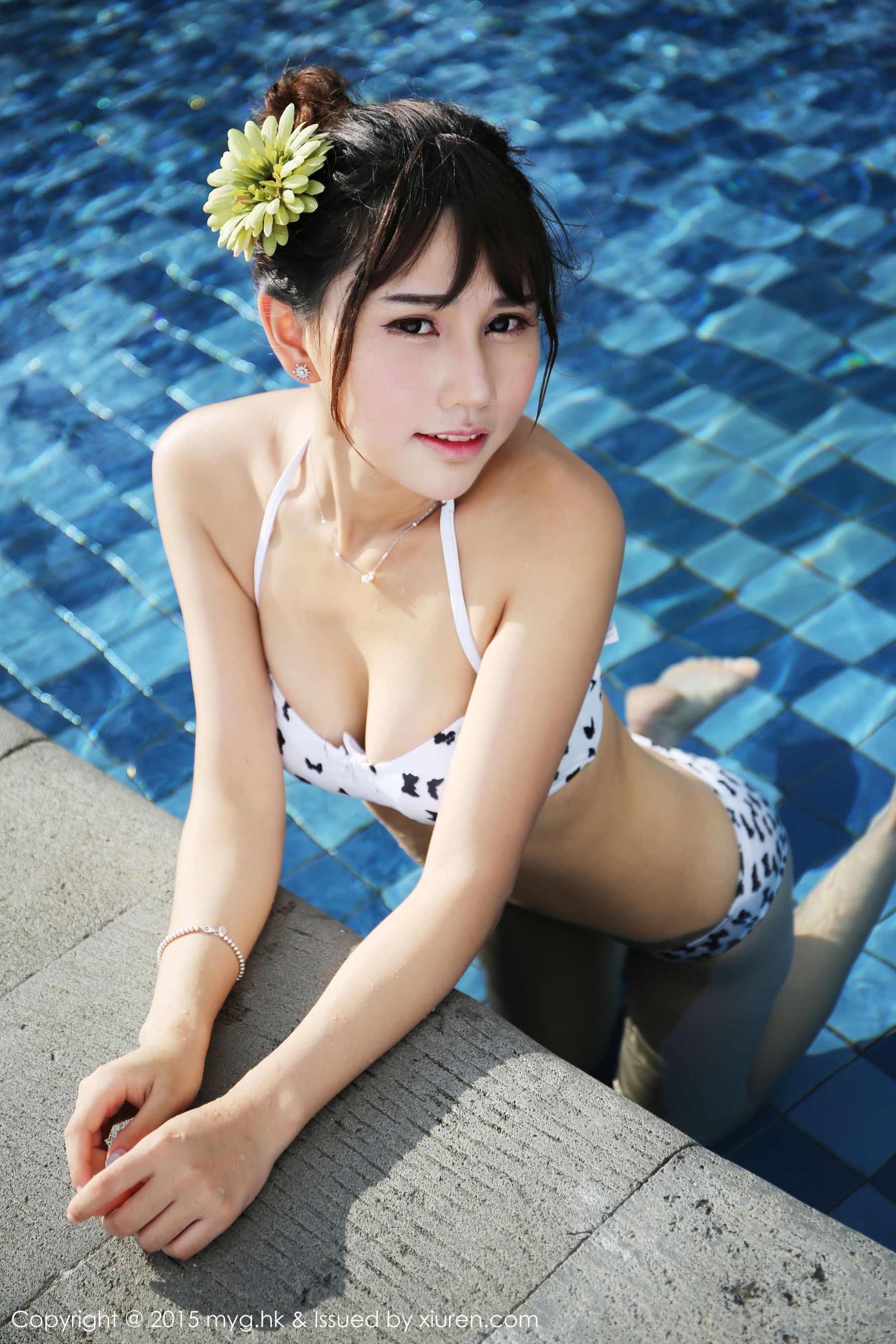 Milk楚楚《龙目岛旅拍》清凉比基尼 [美媛馆MyGirl] Vol.151 写真集