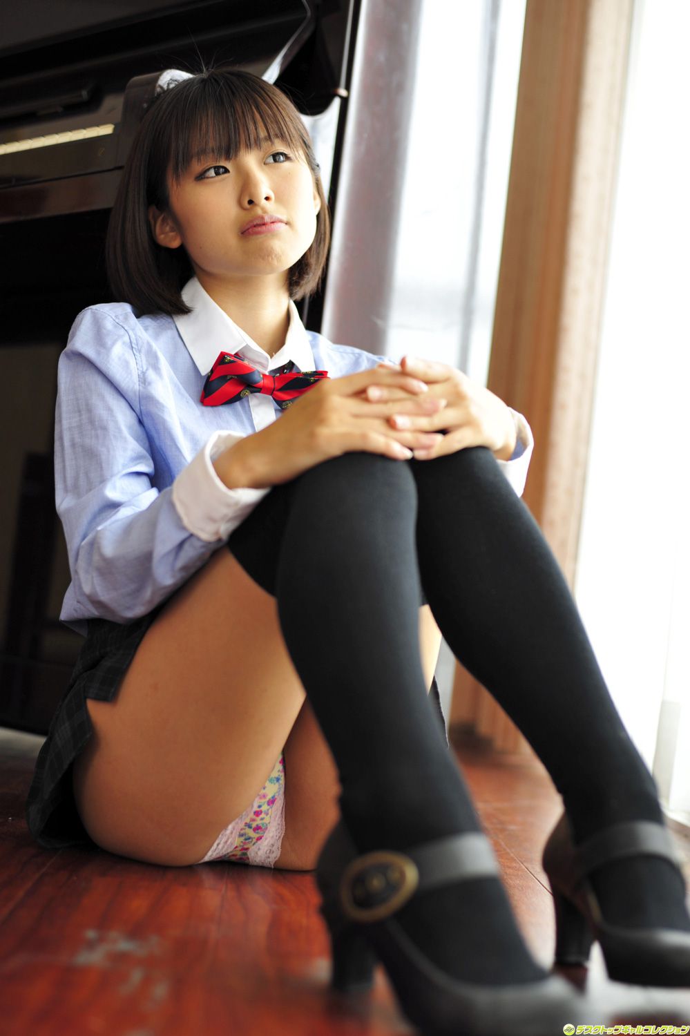 [DGC] NO.992 Ran Sakai 酒井蘭 制服美少女天国 写真集