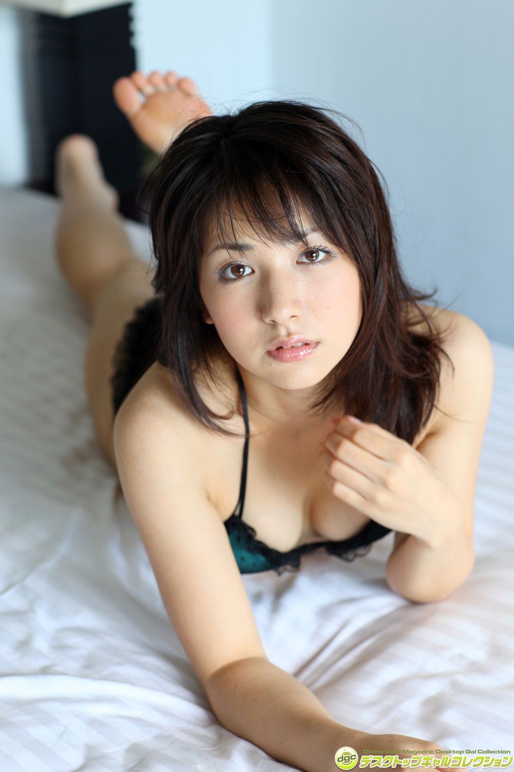 石原温美《清純さの中に醸し出す大人の色気にクラッ!》写真集 [DGC] NO.1287