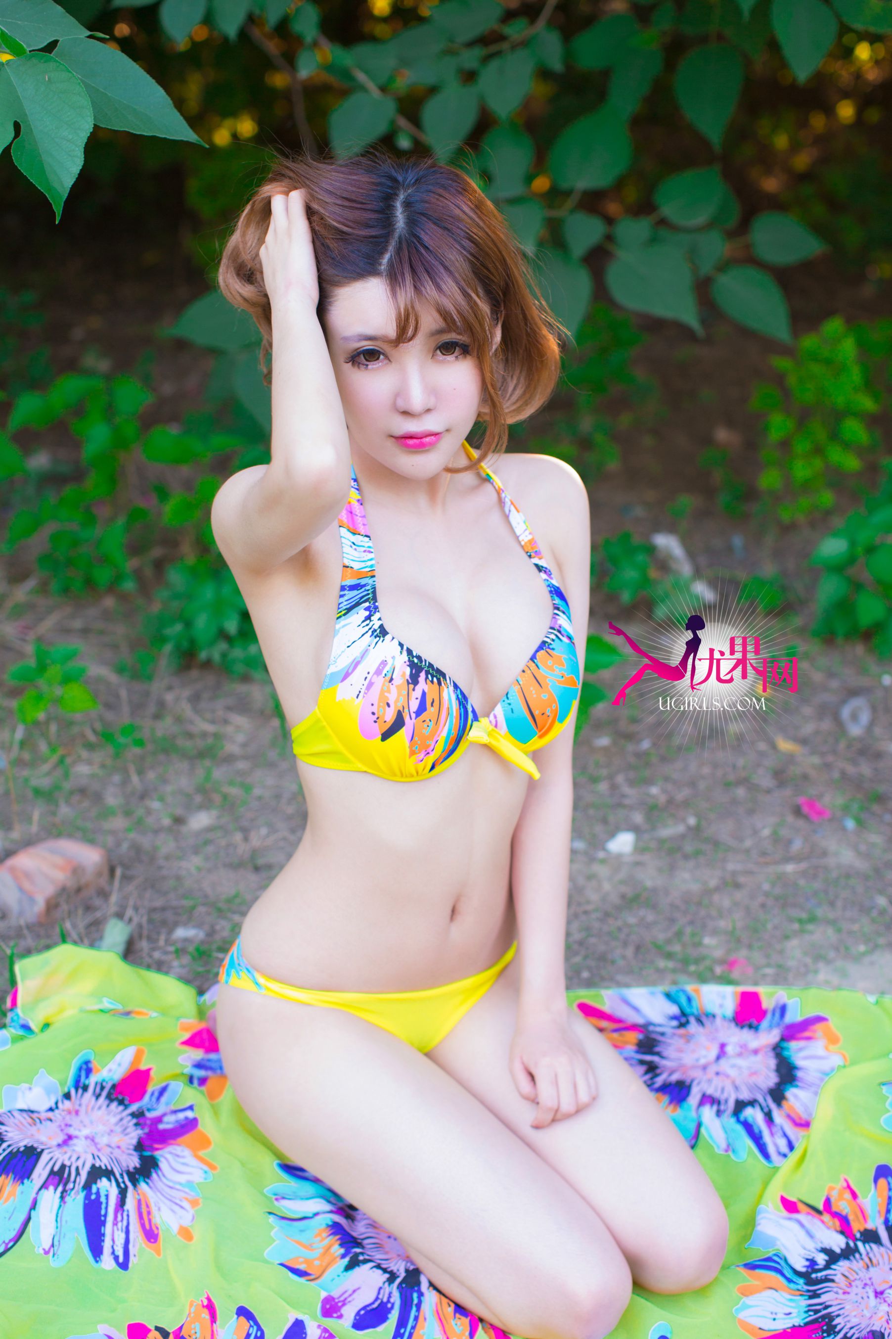 Alin《阳光边缘 明媚笑脸》写真集 [尤果网Ugirls] U100