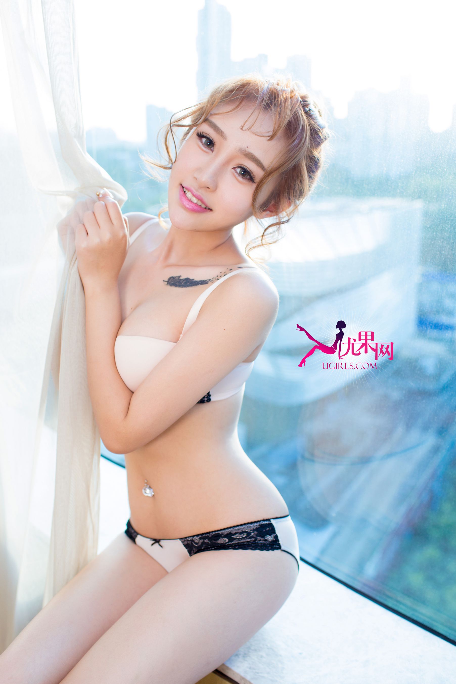 欣杨Kitty《挑战你的视觉》写真集 [尤果网Ugirls] U125