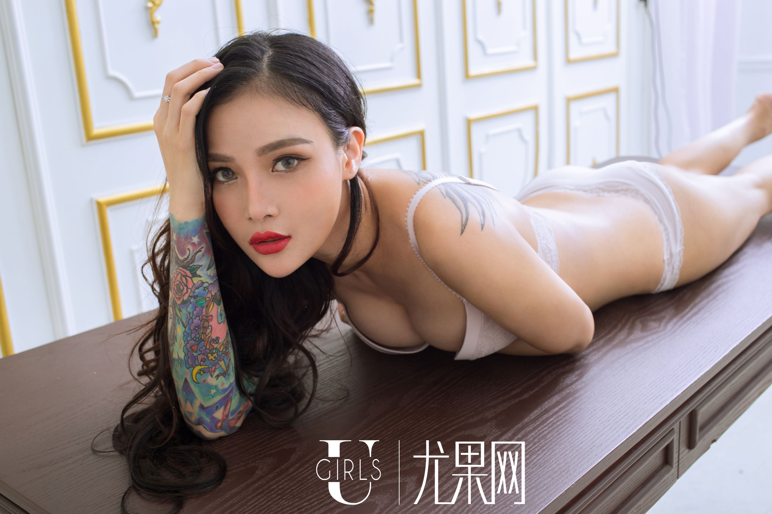 [尤果网Ugirls] U210 雯雯《可妖可媚 可纯可怜》写真集