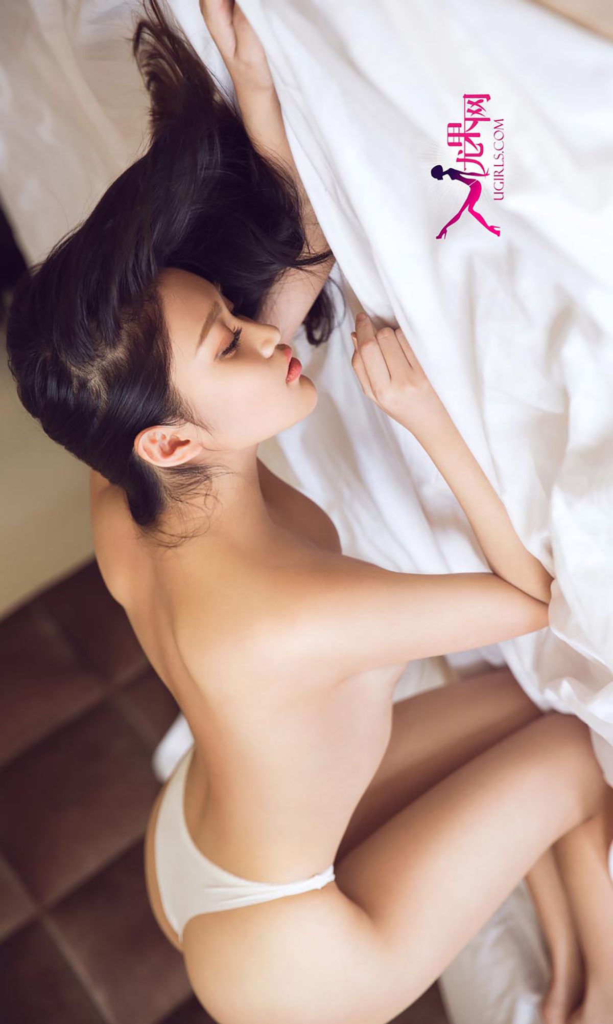 李允《轻熟女养成计划》 [爱尤物Ugirls] No.315 写真集