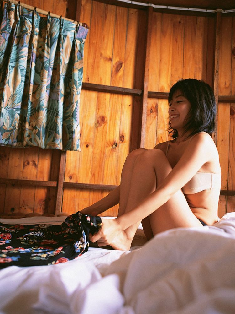 佐藤寛子《Secret Love》写真集 [YS Web] Vol.116