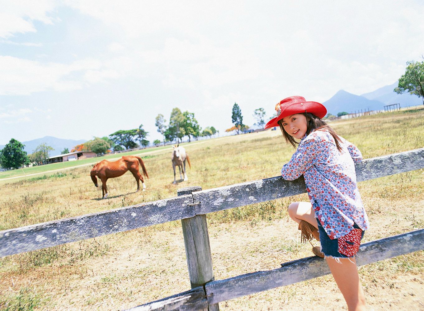 小松彩夏《No Border》写真集 [YS Web] Vol.15230