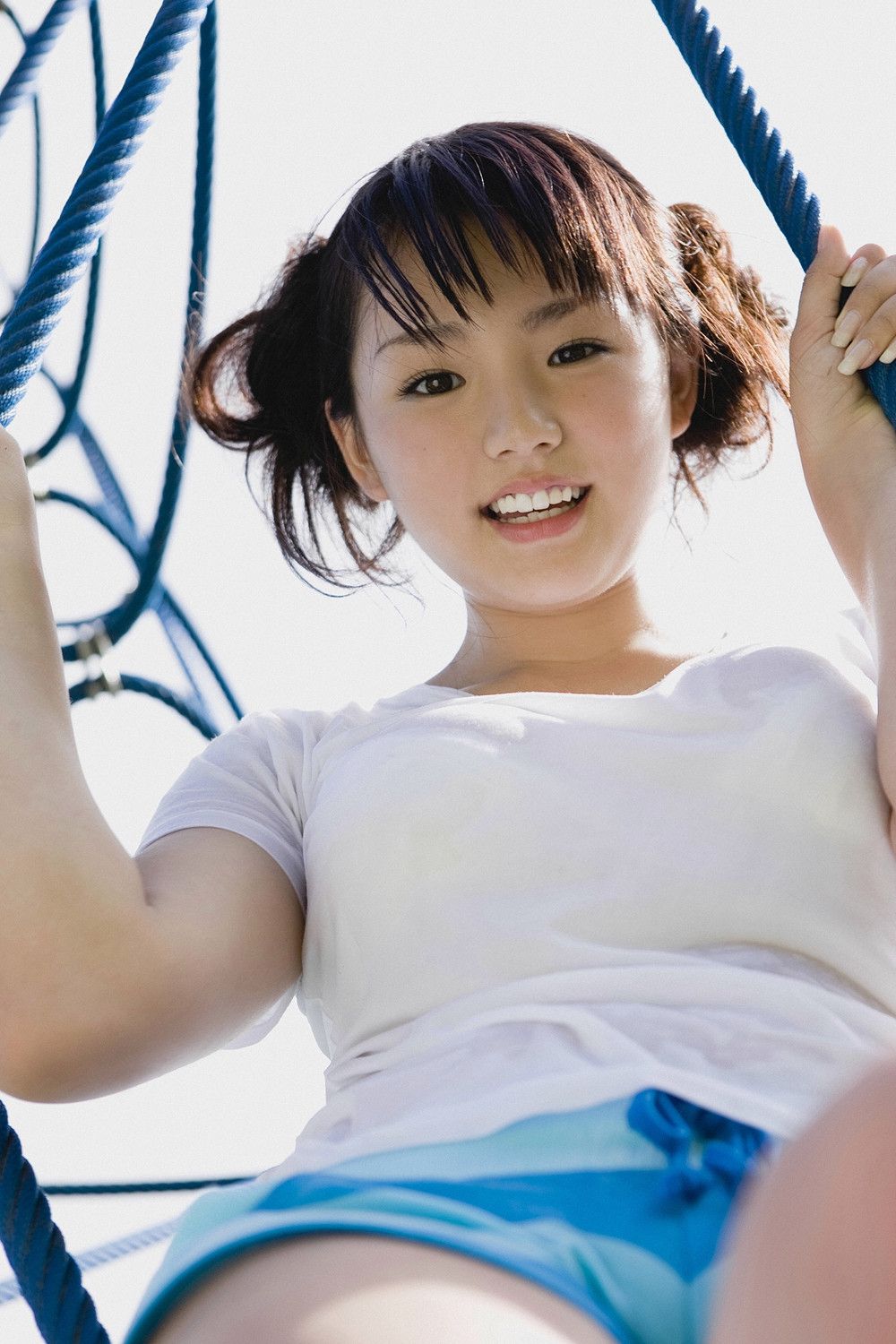 篠崎愛《Good Love》写真集 [YS Web] Vol.335