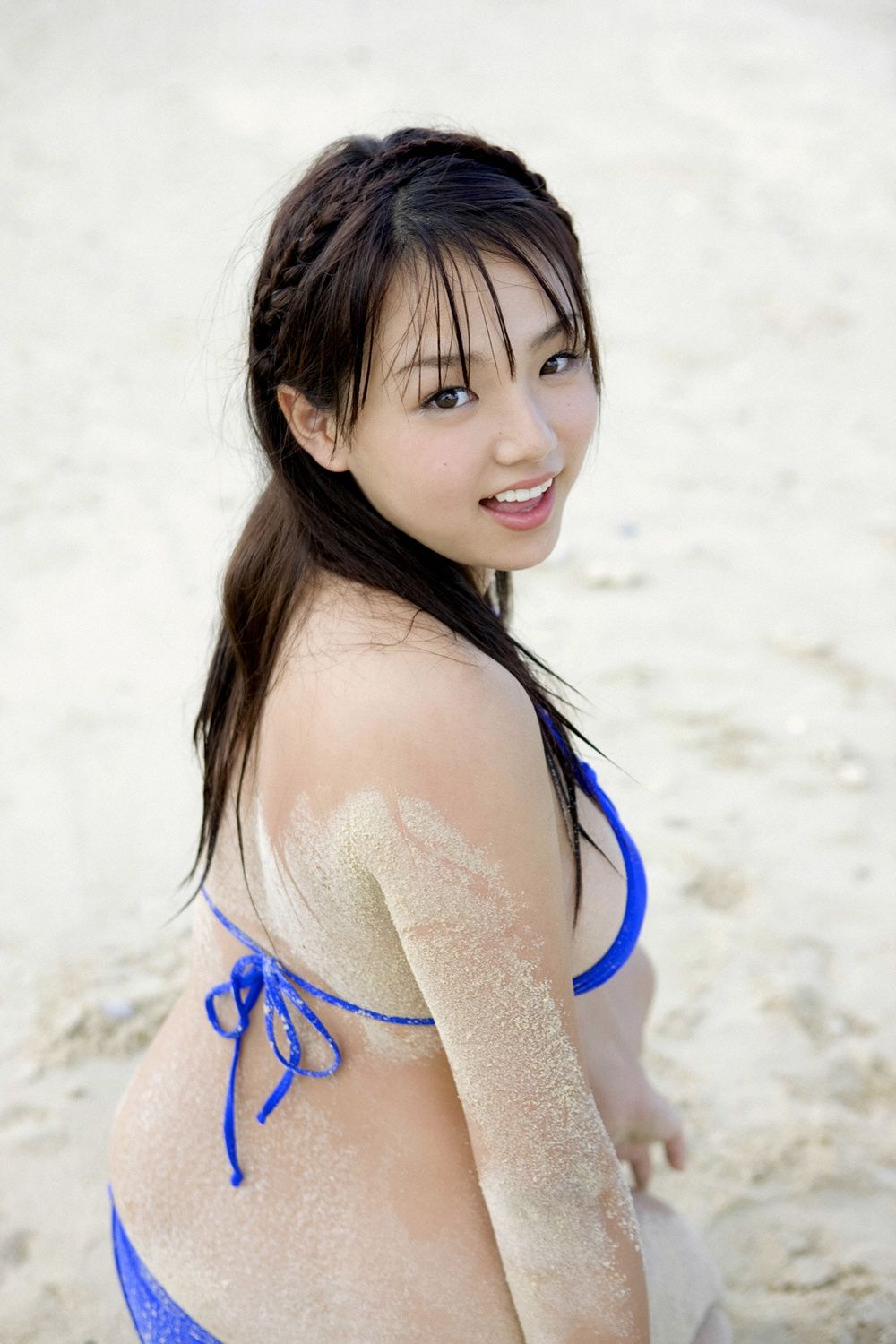 篠崎愛《Good Love》写真集 [YS Web] Vol.335