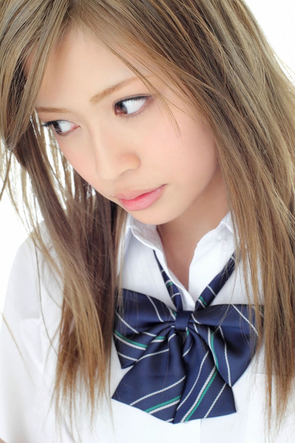Yuuri Shiina 椎名遊莉《17歳のCool Beauty入学》写真集 [YS Web] Vol.4004