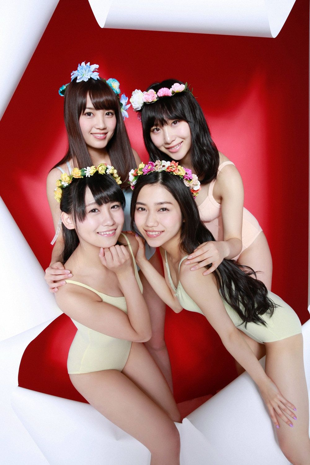 AKB48成员(小嶋真子、加藤玲奈、田野優花、高橋朱里)《18歳のAKB48》写真集 [YS Web] Vol.65747