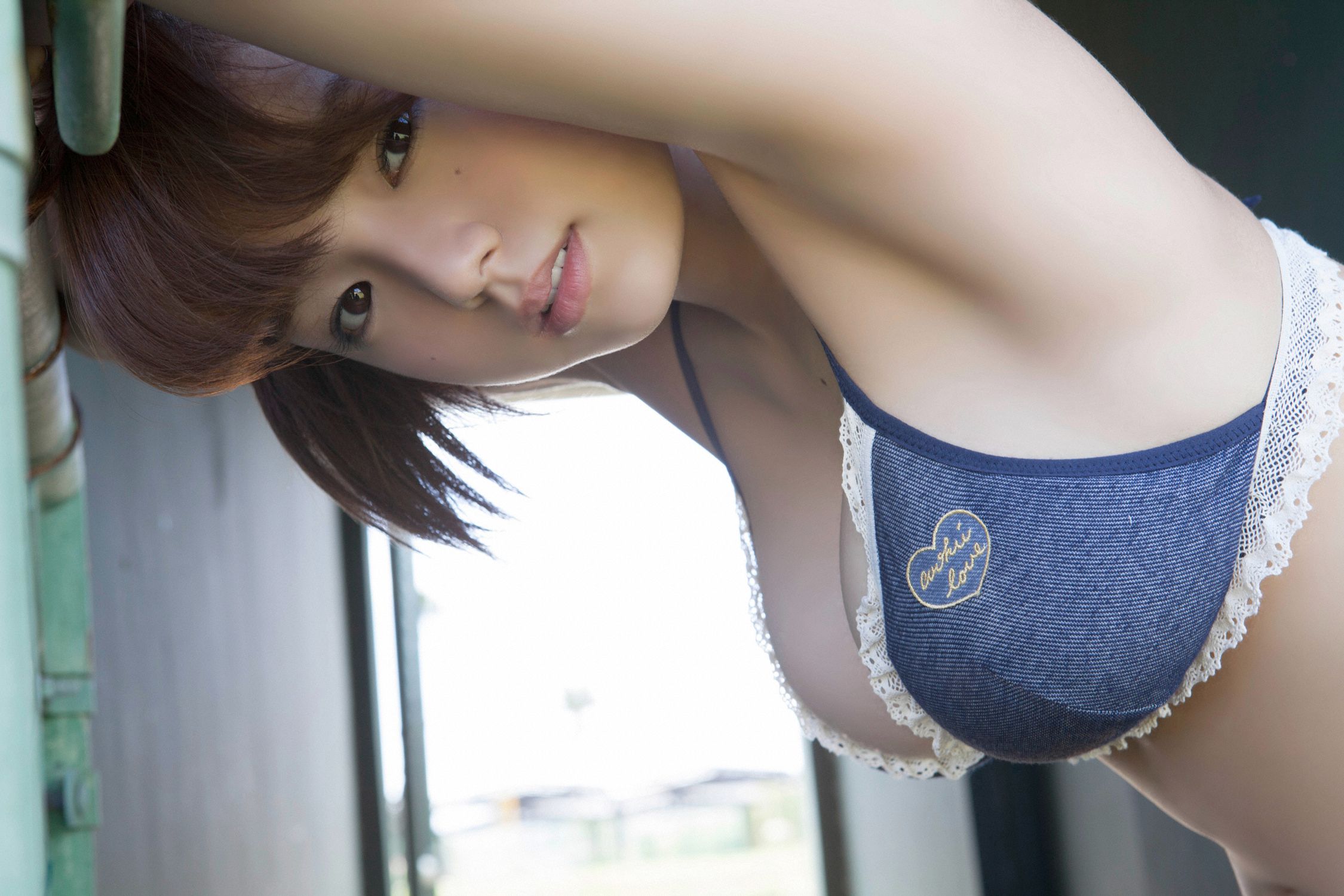 篠崎愛《PERFECT LOVE》写真集 [YS Web] Vol.680