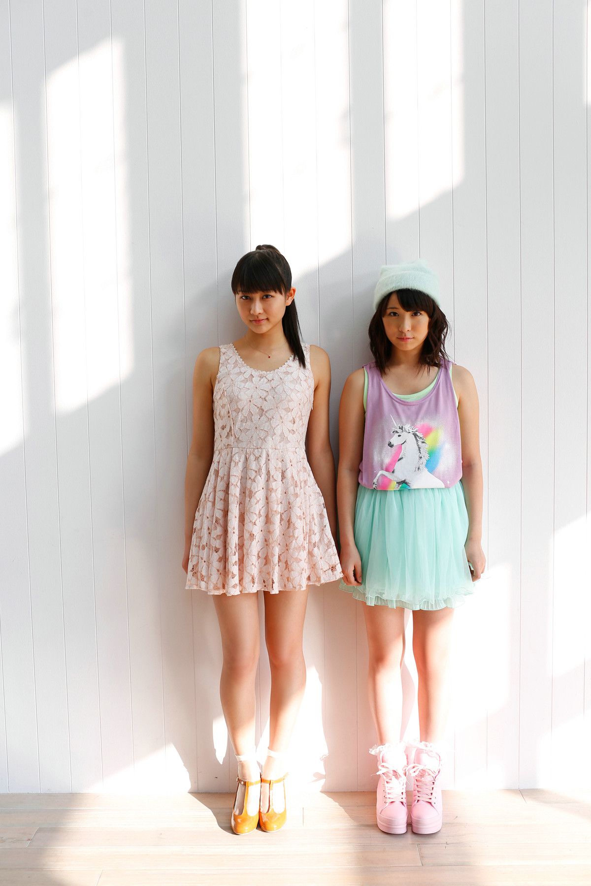 Ayaka Wada 和田彩花 、 Kanon Fukuda 福田花音 [Hello! Project Digital Books] Vol.111 写真集52