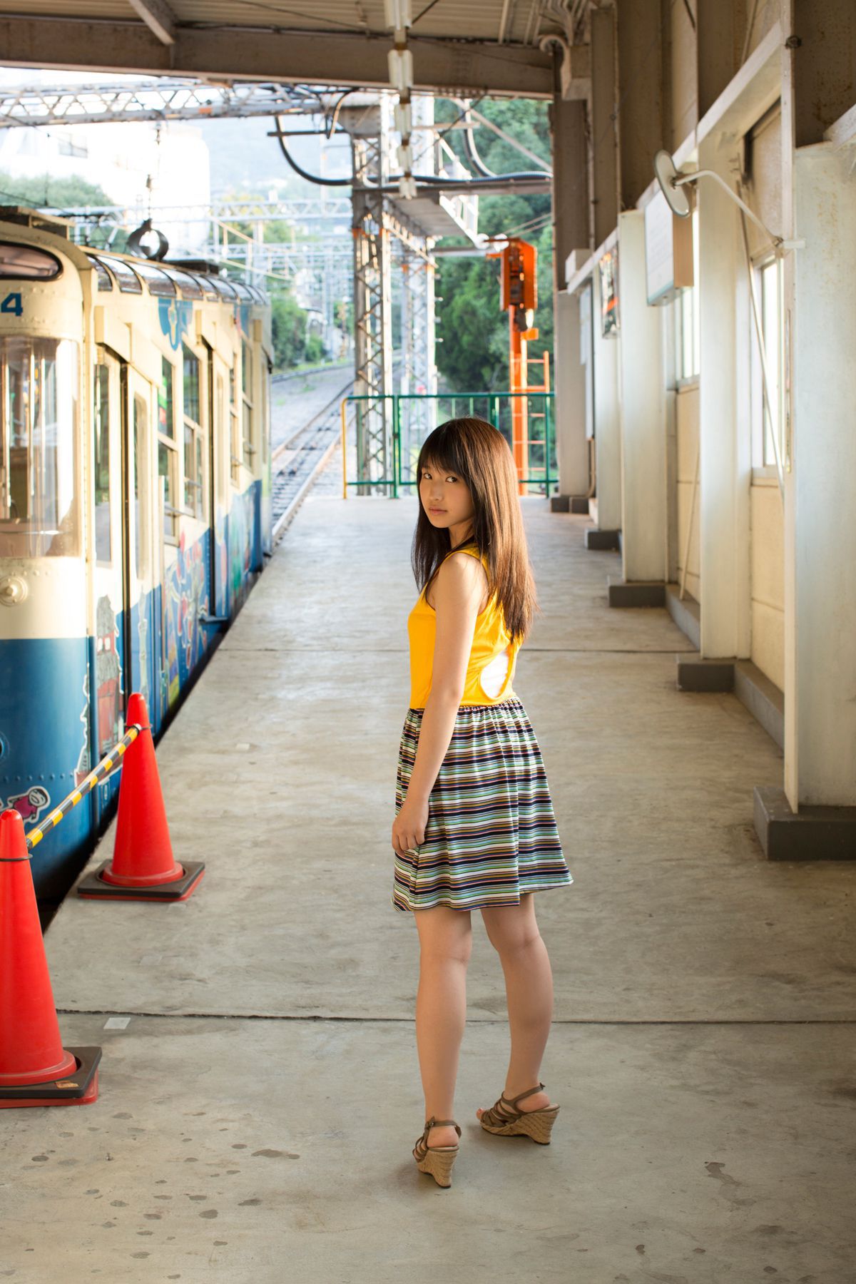 Riho Sayashi 鞘師里保/鞘师里保 [Hello! Project Digital Books] Vol.118 写真集69