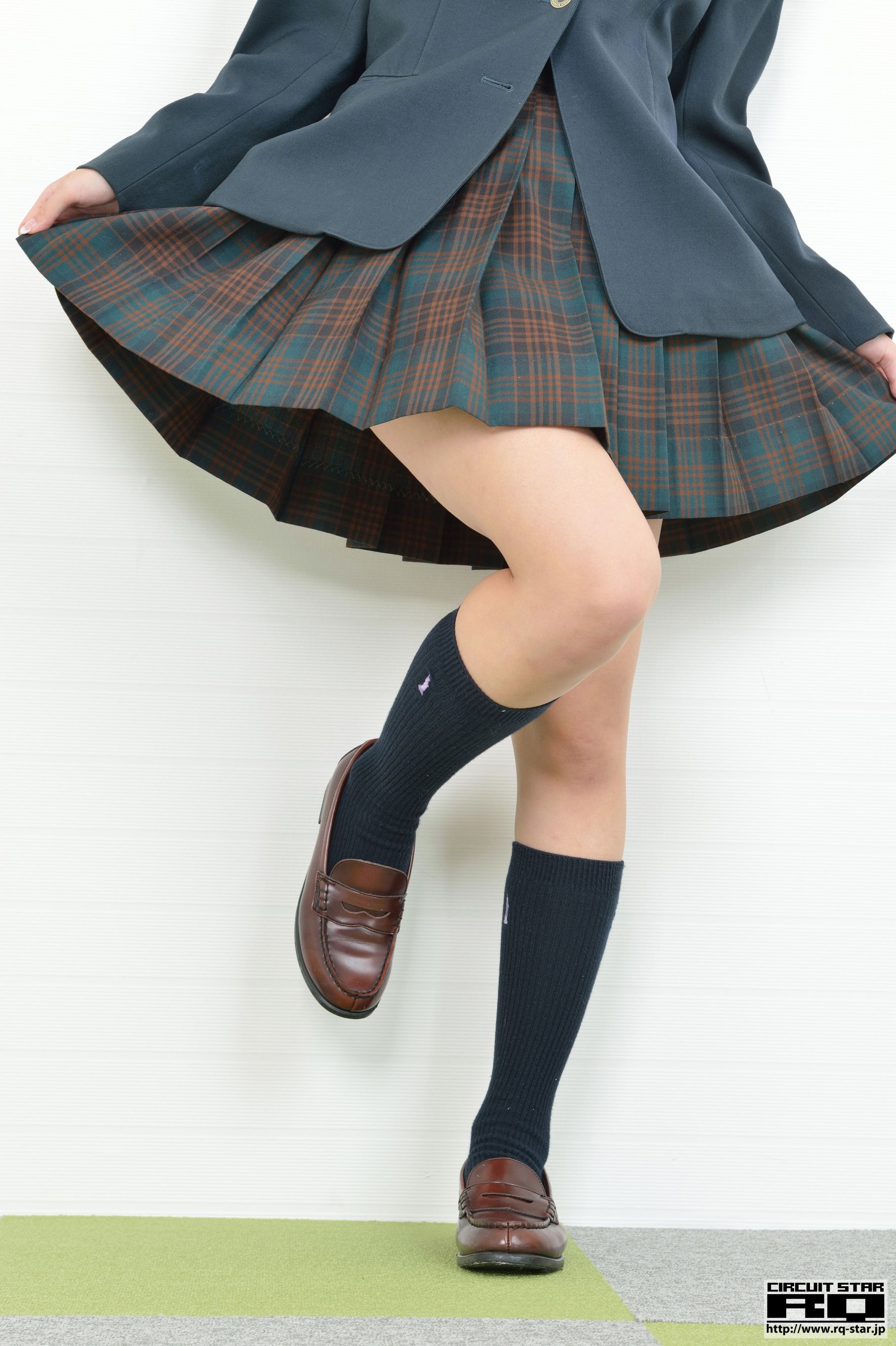 [RQ-STAR] NO.00989 Nanami Takahashi 高橋七海 School Girl 写真集