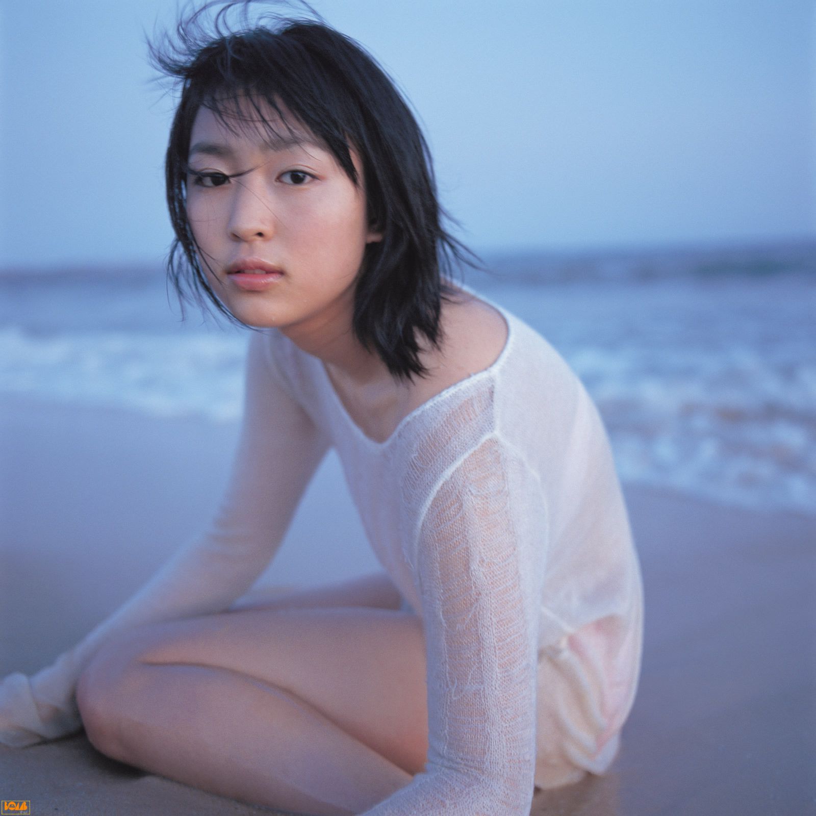 黒川芽以《Nina – Special Wallpaper》 写真集 [Bomb.TV] 2004年12月刊 63