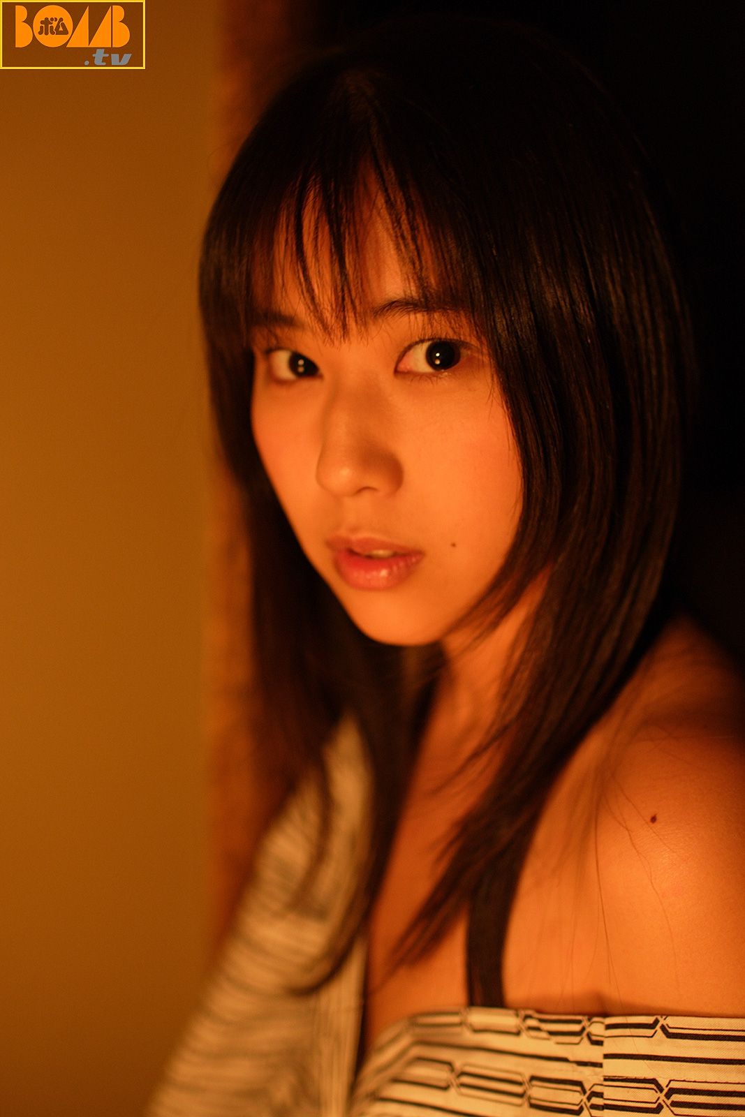 [Bomb.TV] 2005年10月刊 天野恵 Megum Amano Channel B 写真集64