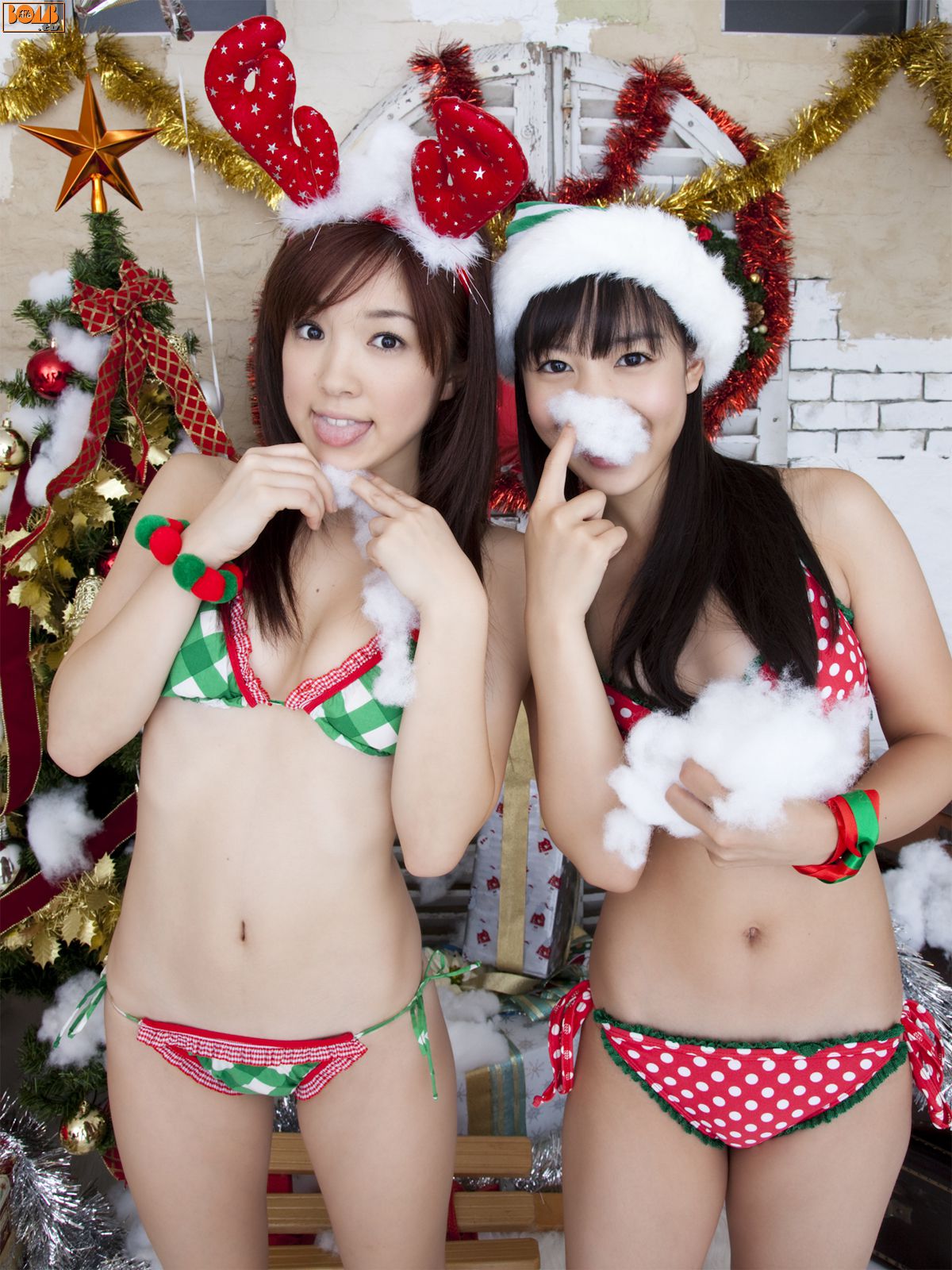 小泉麻耶/齐藤梦爱/小池唯/福田麻衣《X'mas PARTY》写真集 [Bomb.TV] 2010年01月刊 10