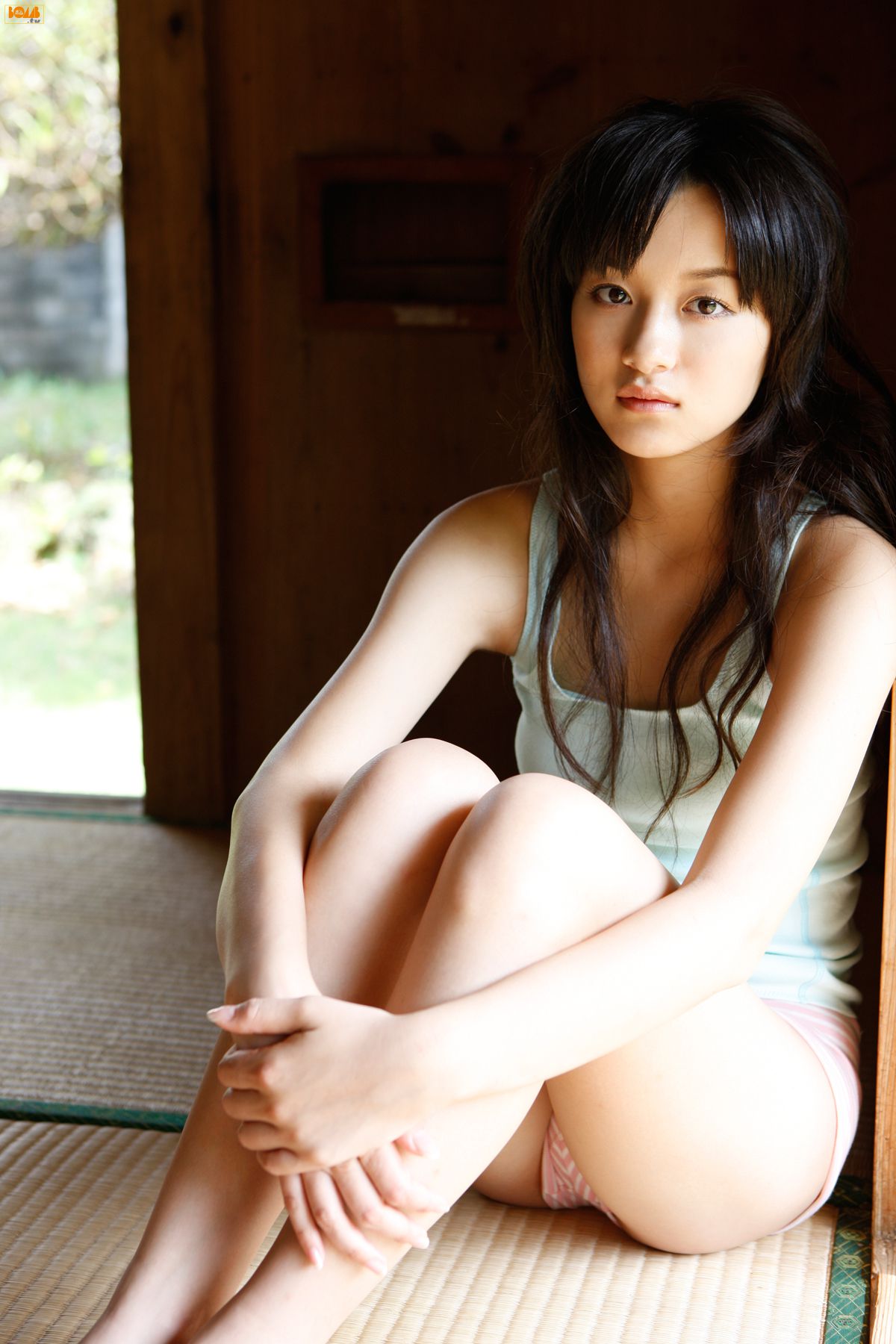 [Bomb.TV] 2010年04月刊 三宅瞳 Miyake Hitomi 写真集25