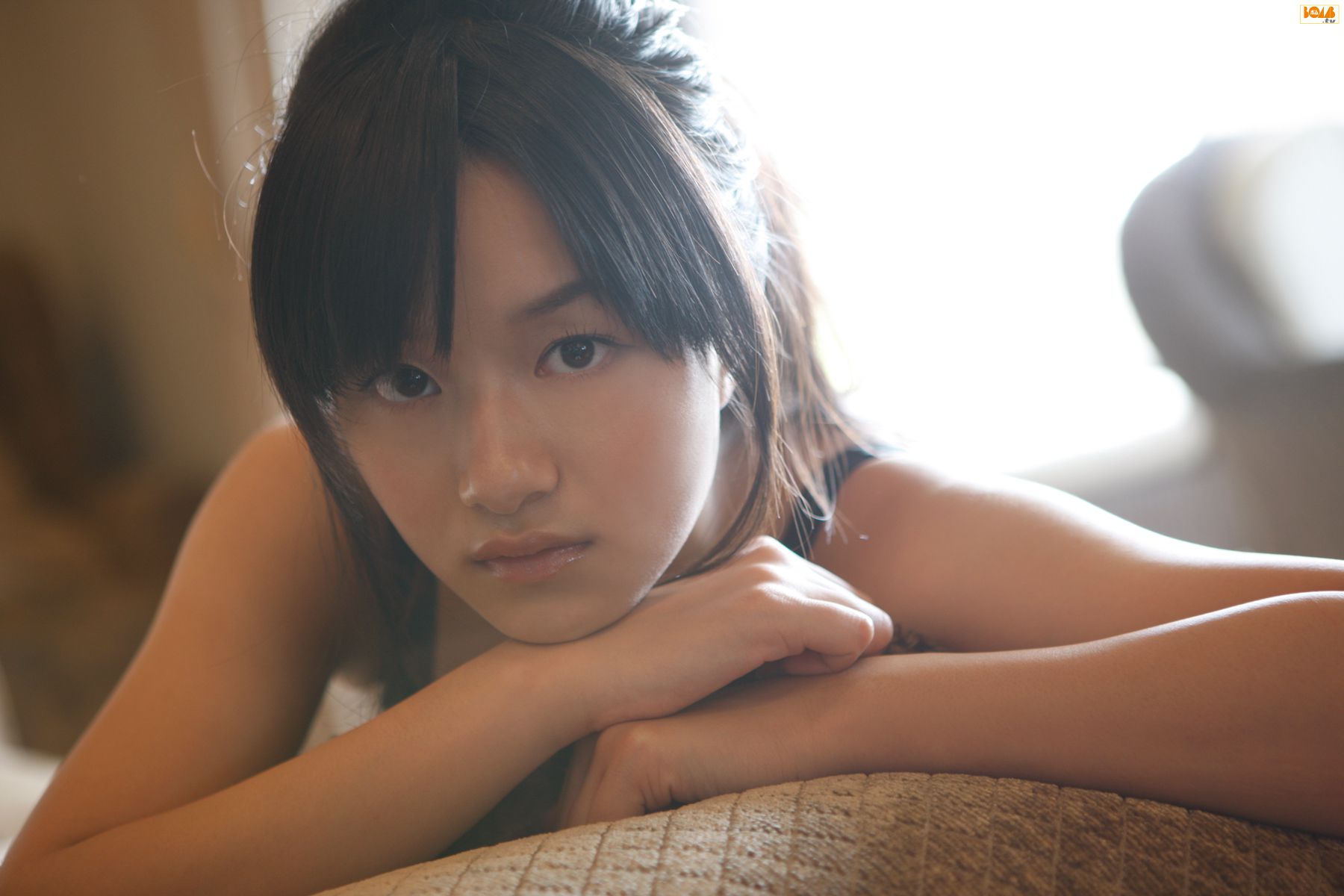 [Bomb.TV] 2010年04月刊 三宅瞳 Miyake Hitomi 写真集36