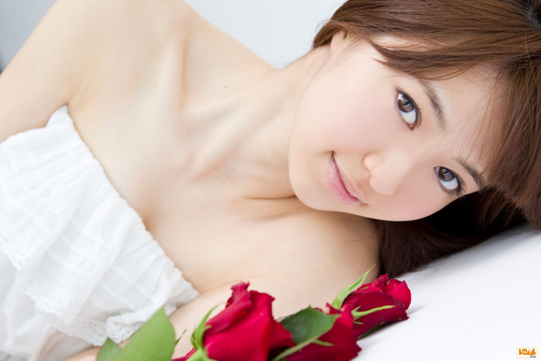 [Bomb.TV] 2010年07月刊 Aizawa Rina 逢澤りな 写真集9