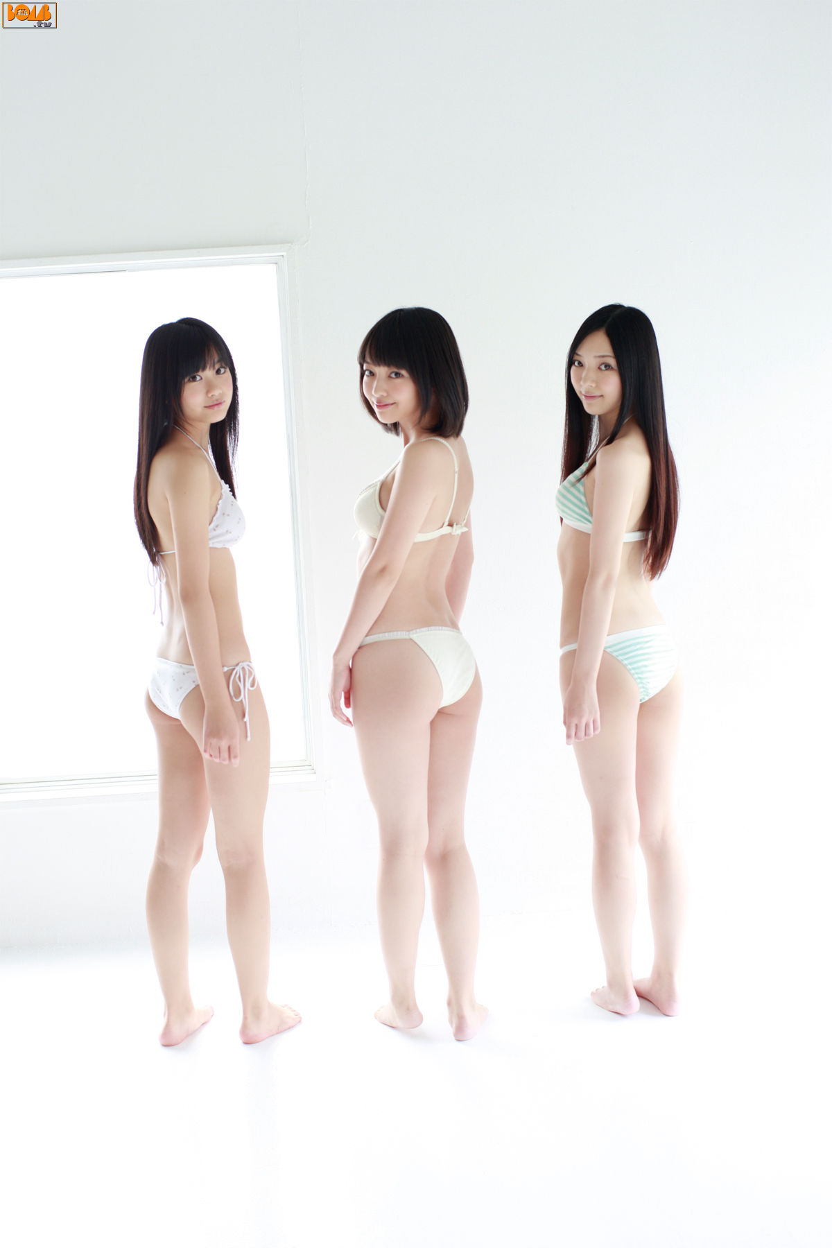 [Bomb.TV] 2011年10月号 広瀬玲奈、伊藤優衣、安藤遥 写真集21