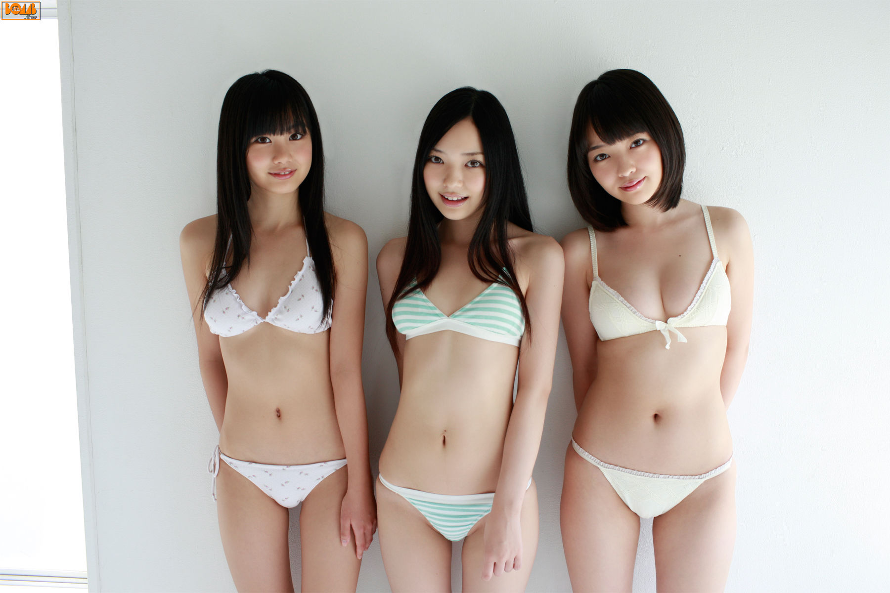 [Bomb.TV] 2011年10月号 広瀬玲奈、伊藤優衣、安藤遥 写真集24