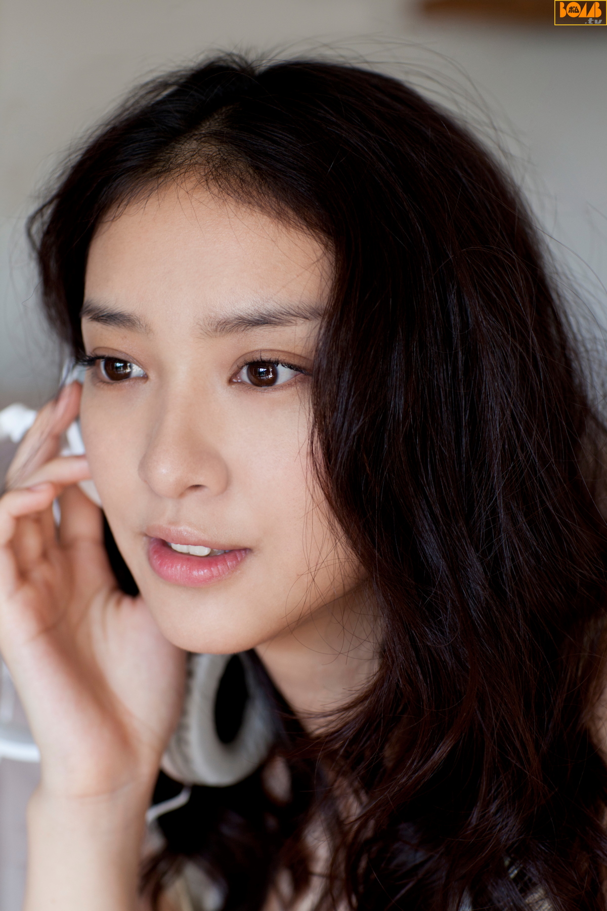 [Bomb.TV] 2012年02月号 武井咲 Emi Takei 写真集15