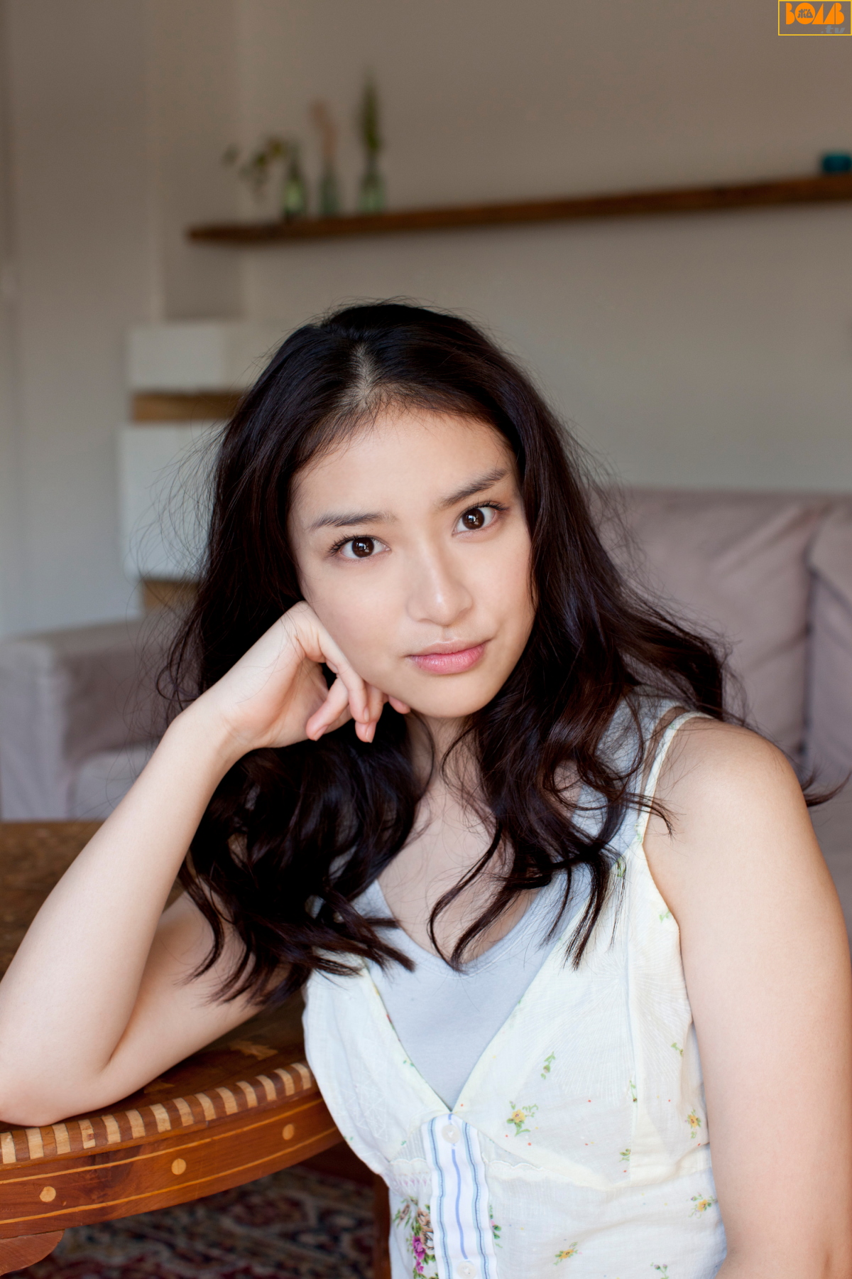 [Bomb.TV] 2012年02月号 武井咲 Emi Takei 写真集19