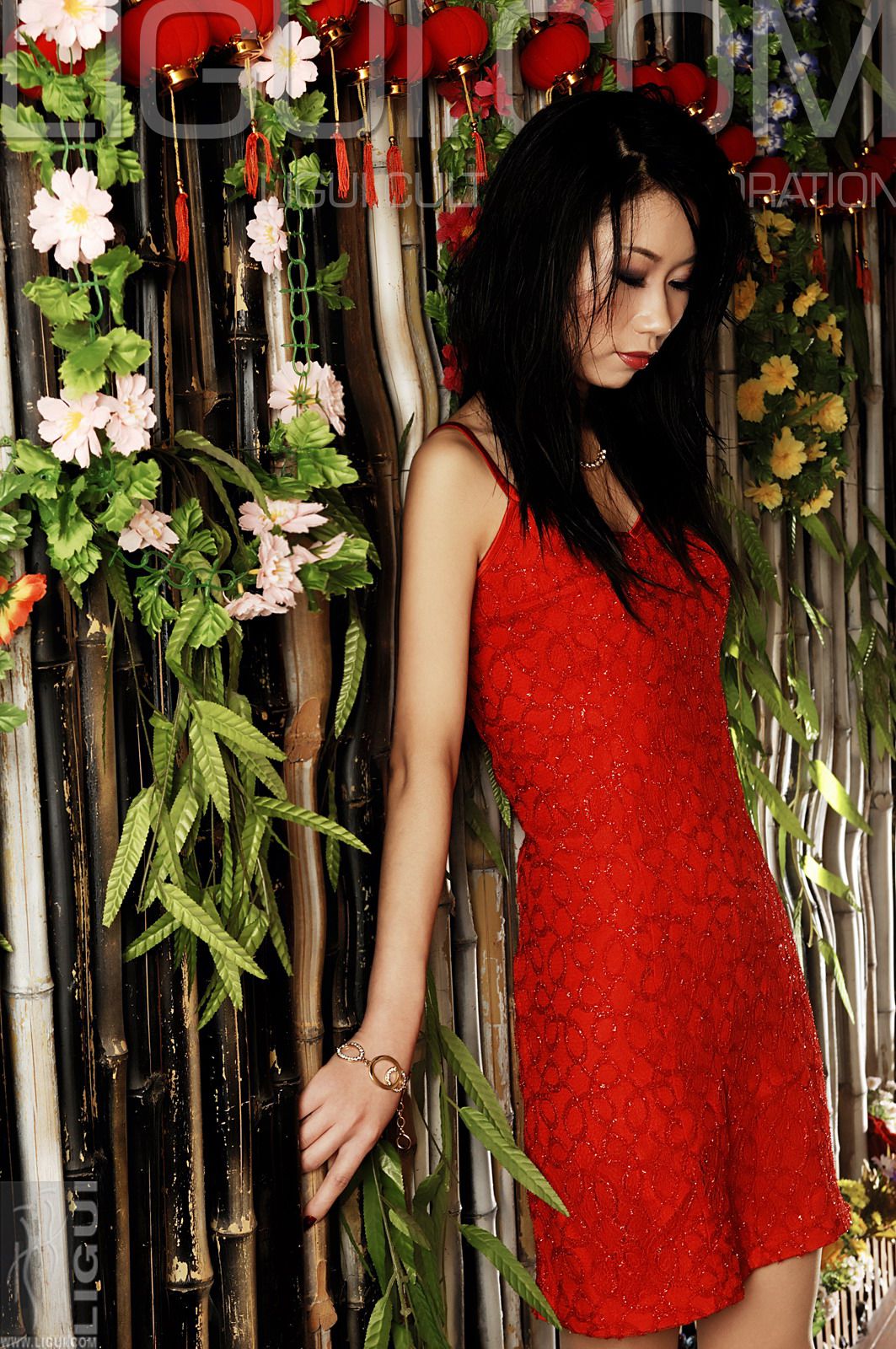 [丽柜LiGui] Model 海伦《少女的紅裙》丝足写真集图片2
