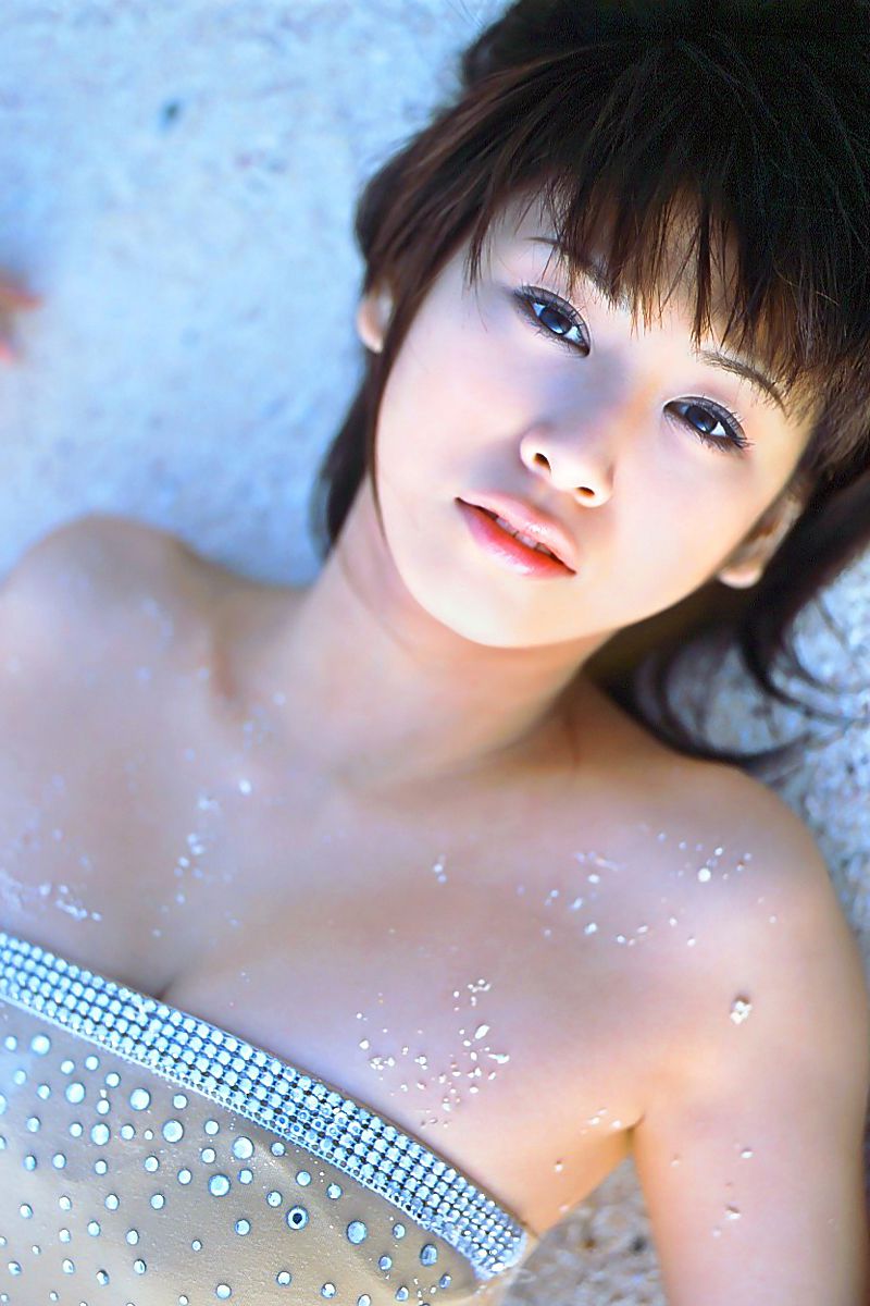 [For-side] 阪由佳《愛ってゆぅか、恋って由佳》写真集7