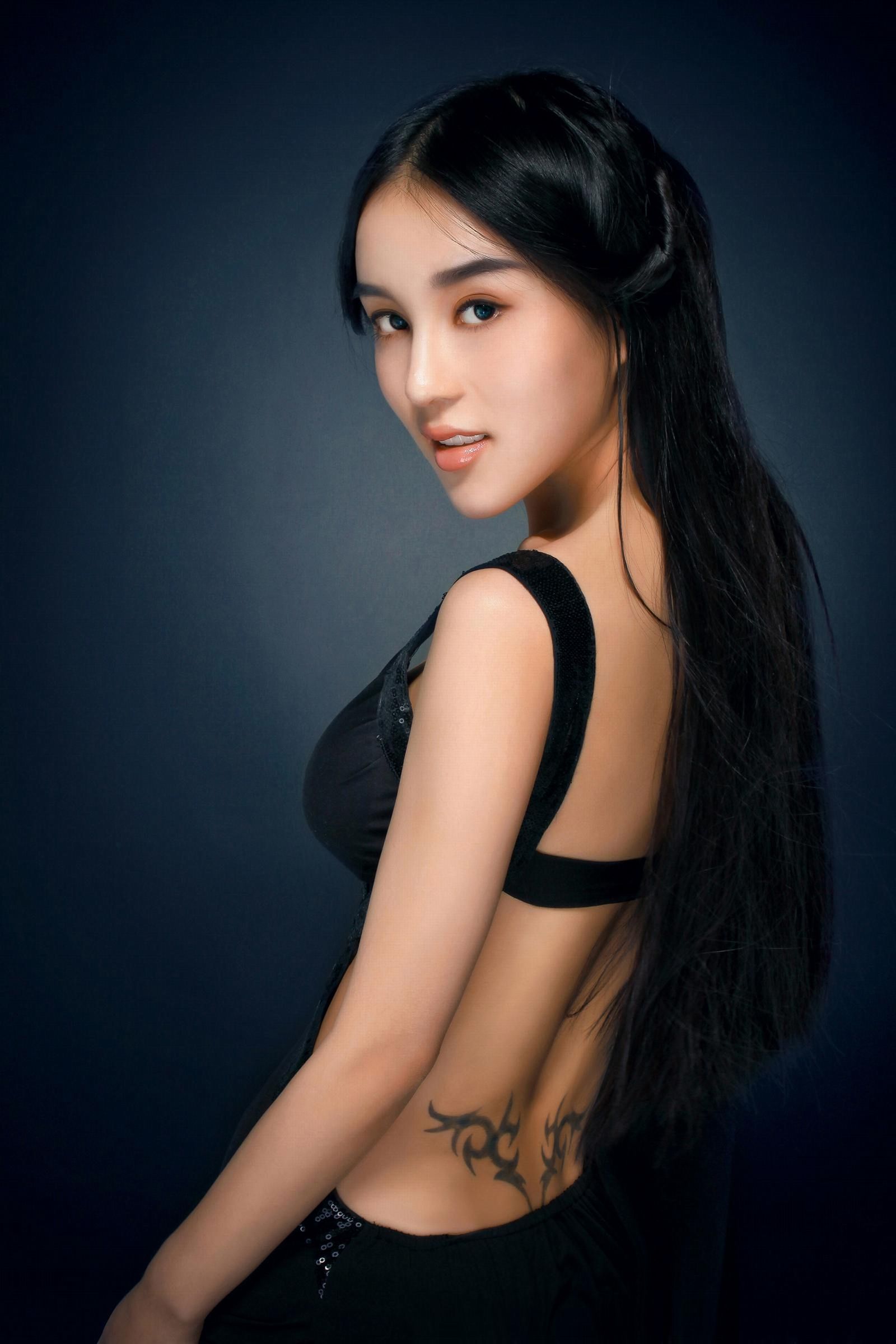 混血美女模特石一伊 棚拍图片写真集8