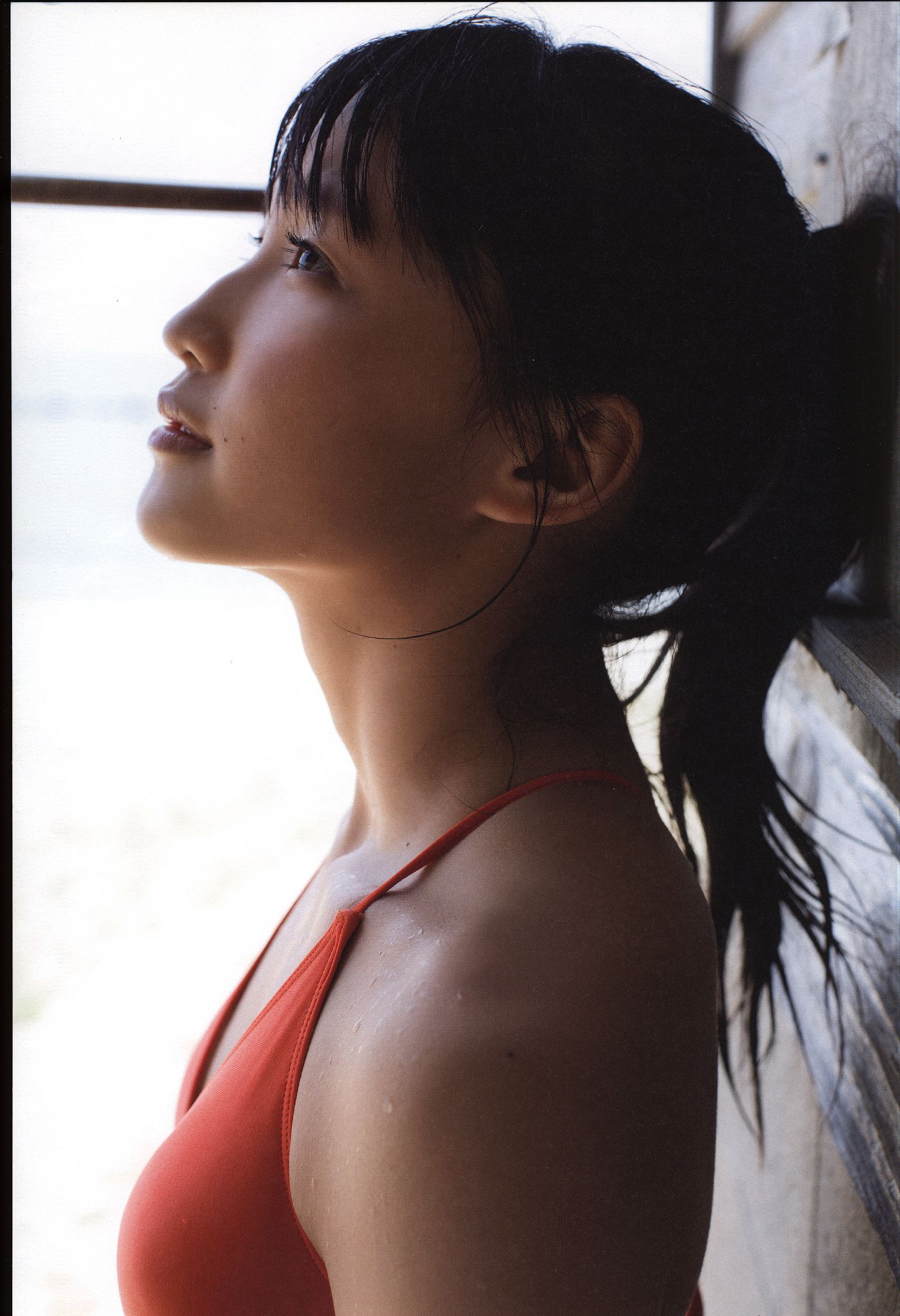 Riho Sayashi 鞘師里保《太陽》写真集15