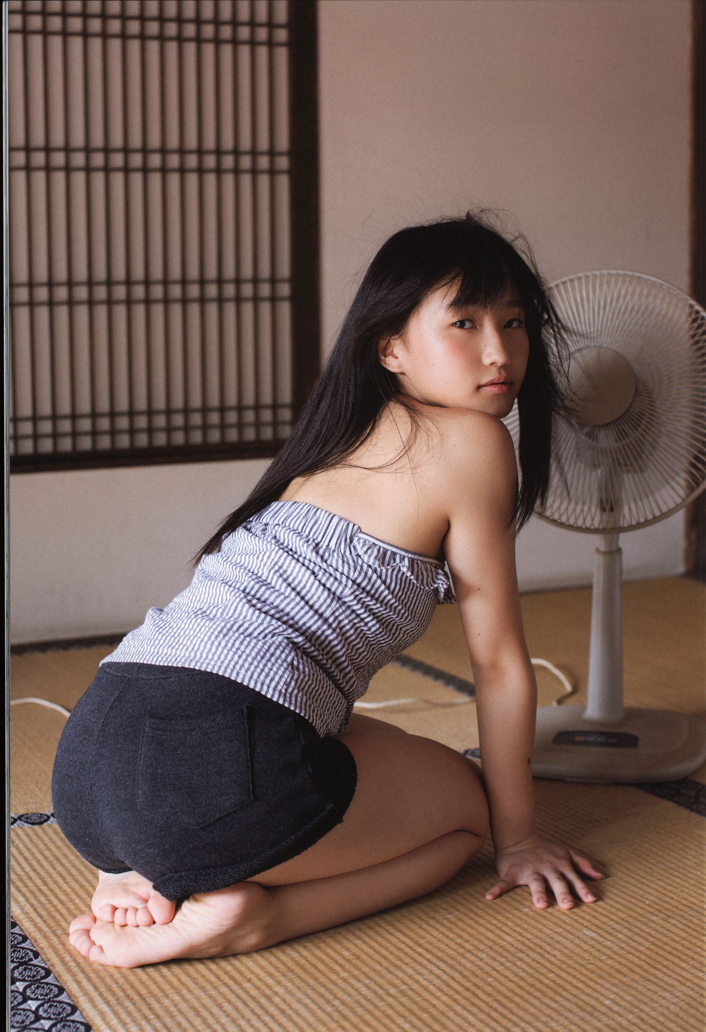 Riho Sayashi 鞘師里保《太陽》写真集87