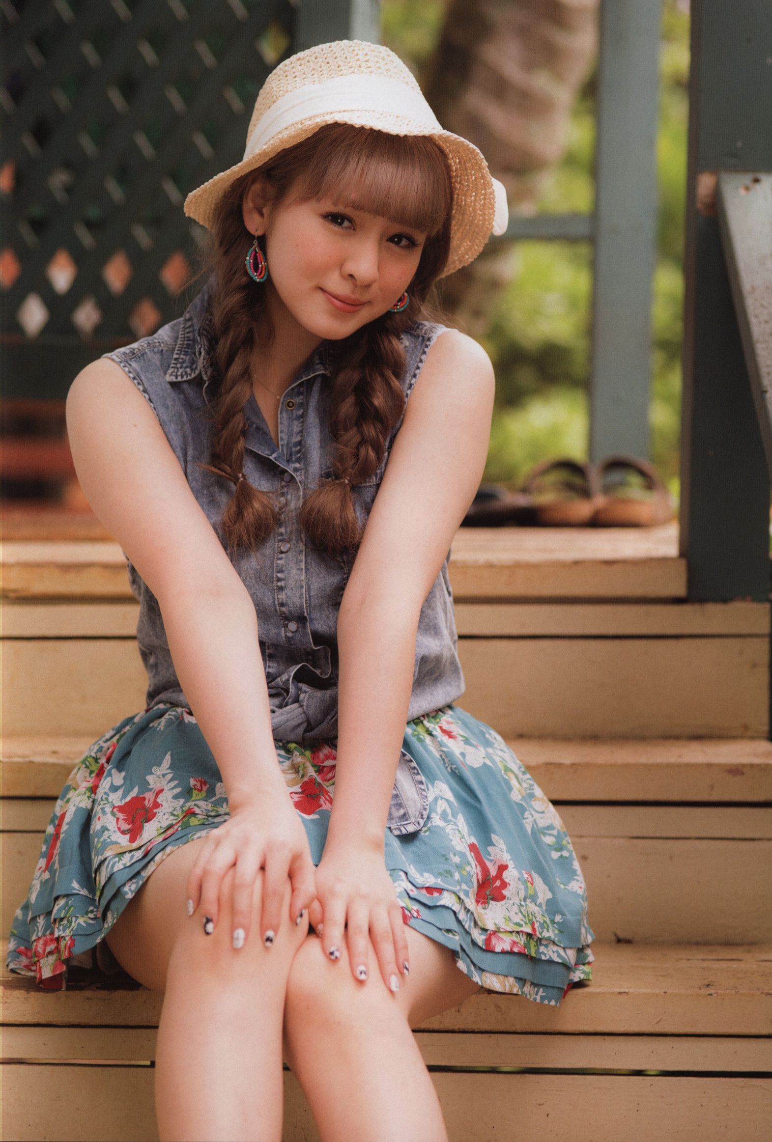 Alo Hello! Berryz 工房 Photobook 2013 [PB写真集]16