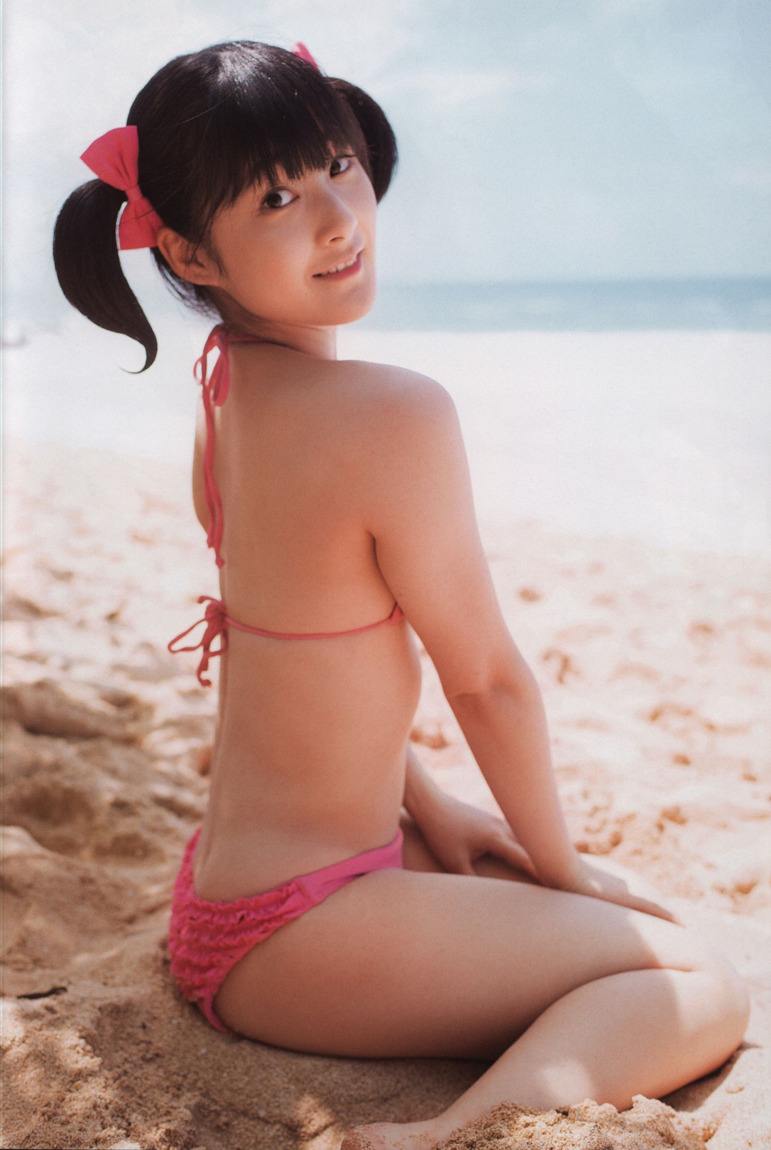 Alo Hello! Berryz 工房 Photobook 2013 [PB写真集]39