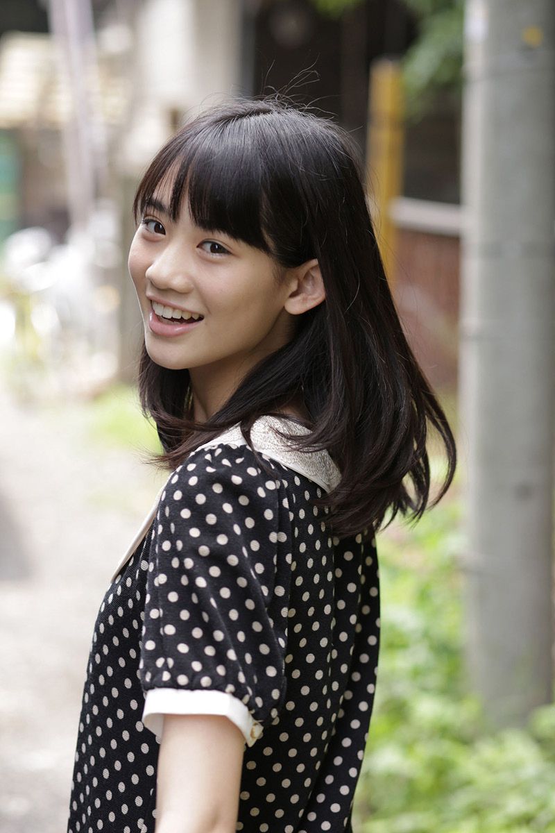 Honoka Akimoto 秋本帆華 《PROTO STAR》 [PB写真集] 48