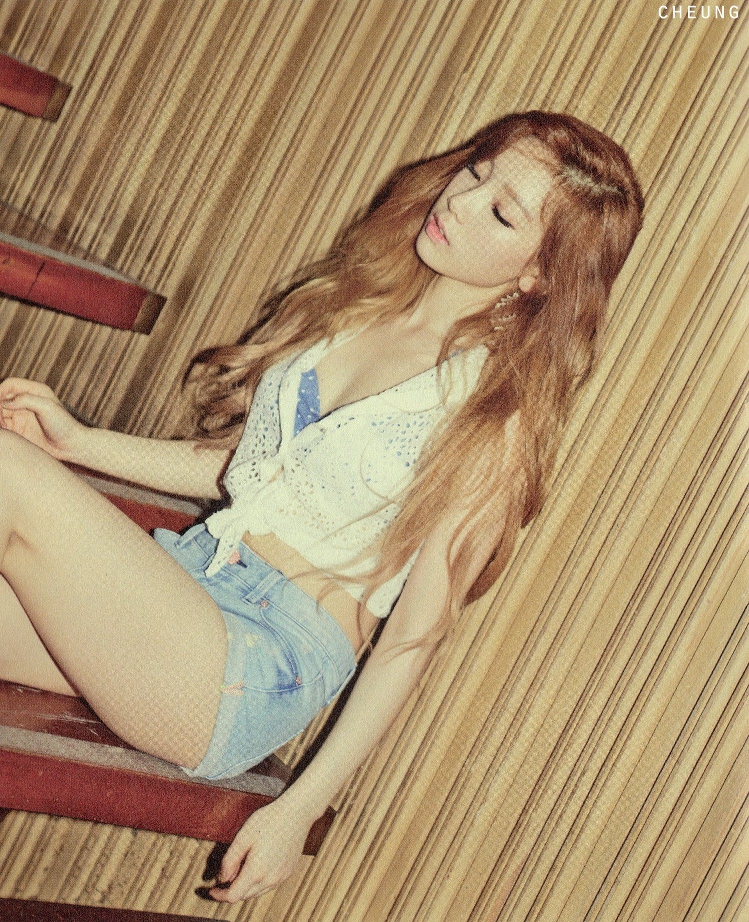 TaeTiSeo 韩国少女时代《HOLLER》[PB写真集] 7