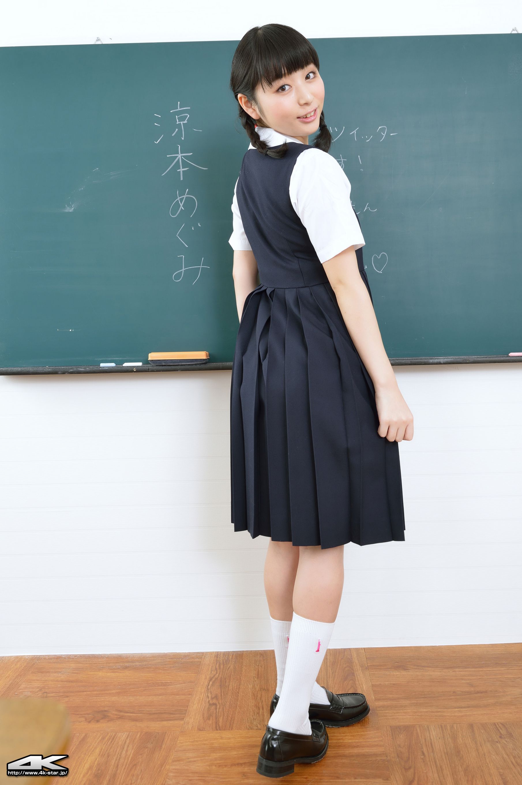 [4K-STAR] NO.00268 涼本めぐみ/凉本惠 SchoolGirl JK制服 写真集5