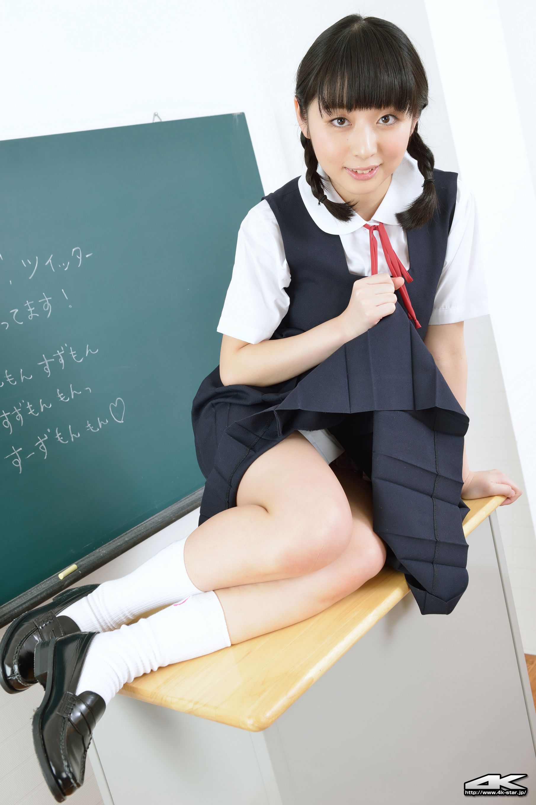 [4K-STAR] NO.00268 涼本めぐみ/凉本惠 SchoolGirl JK制服 写真集18