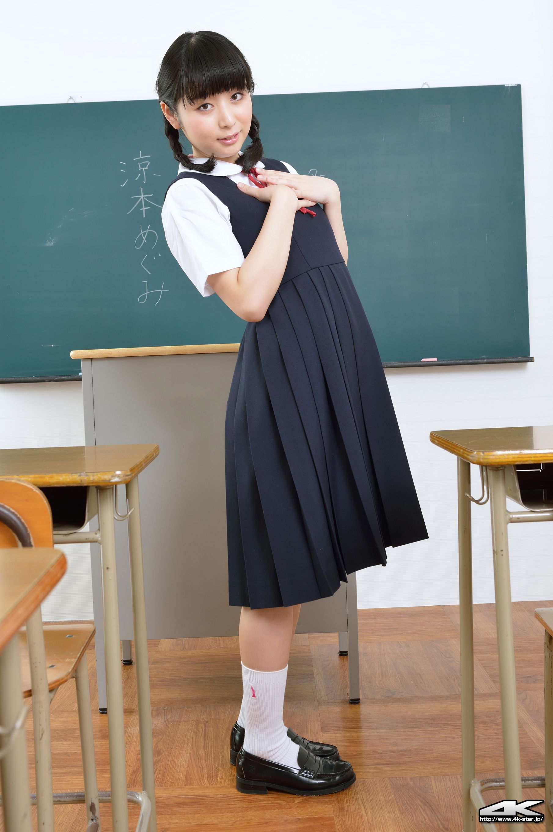 [4K-STAR] NO.00268 涼本めぐみ/凉本惠 SchoolGirl JK制服 写真集35