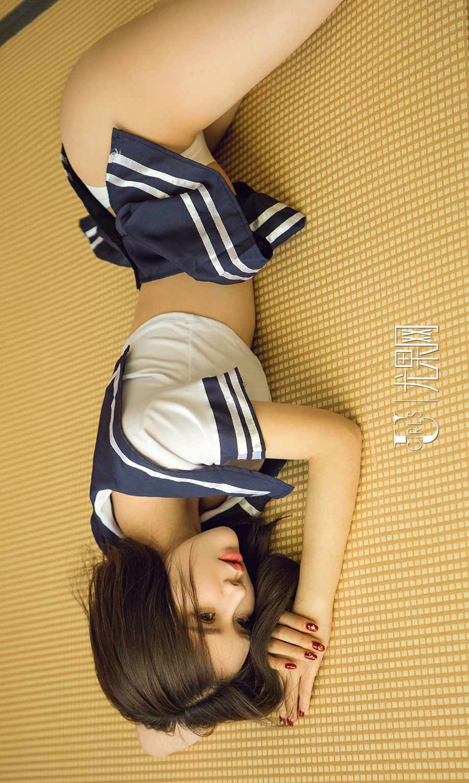 爱丽莎《亲亲水手服》 [尤果圈] No.658 写真集39