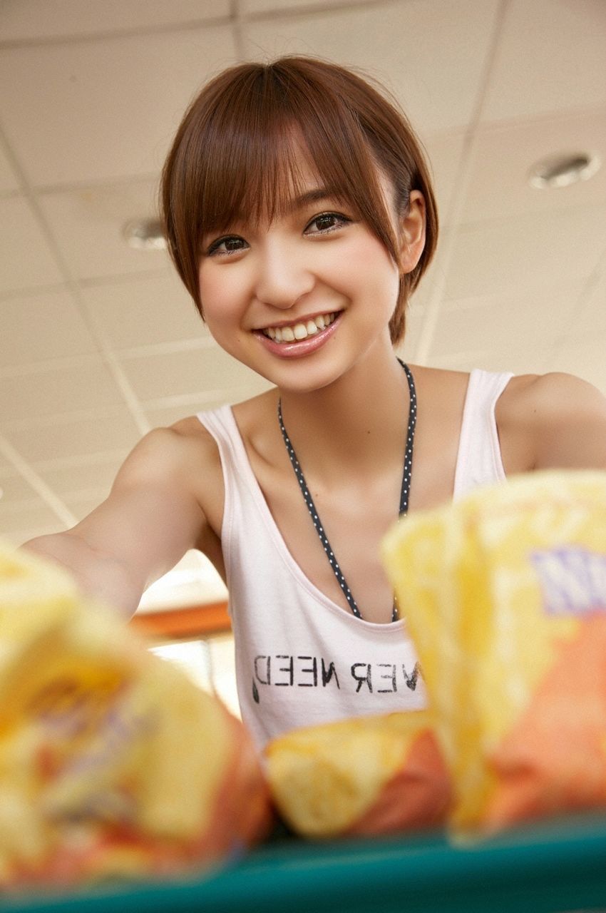 篠田麻里子《We're glad to see you again!》 [VYJ] No.097 写真集2