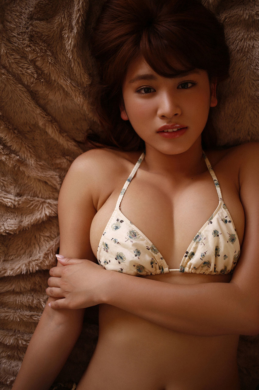 久松郁実《イクは19歳 ～無敵のわがままボディ》 [WPB-net] No.182 写真集4