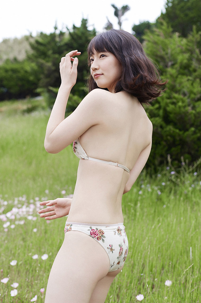 吉岡里帆《遠い記憶》 [WPB-net] No.183 写真集41