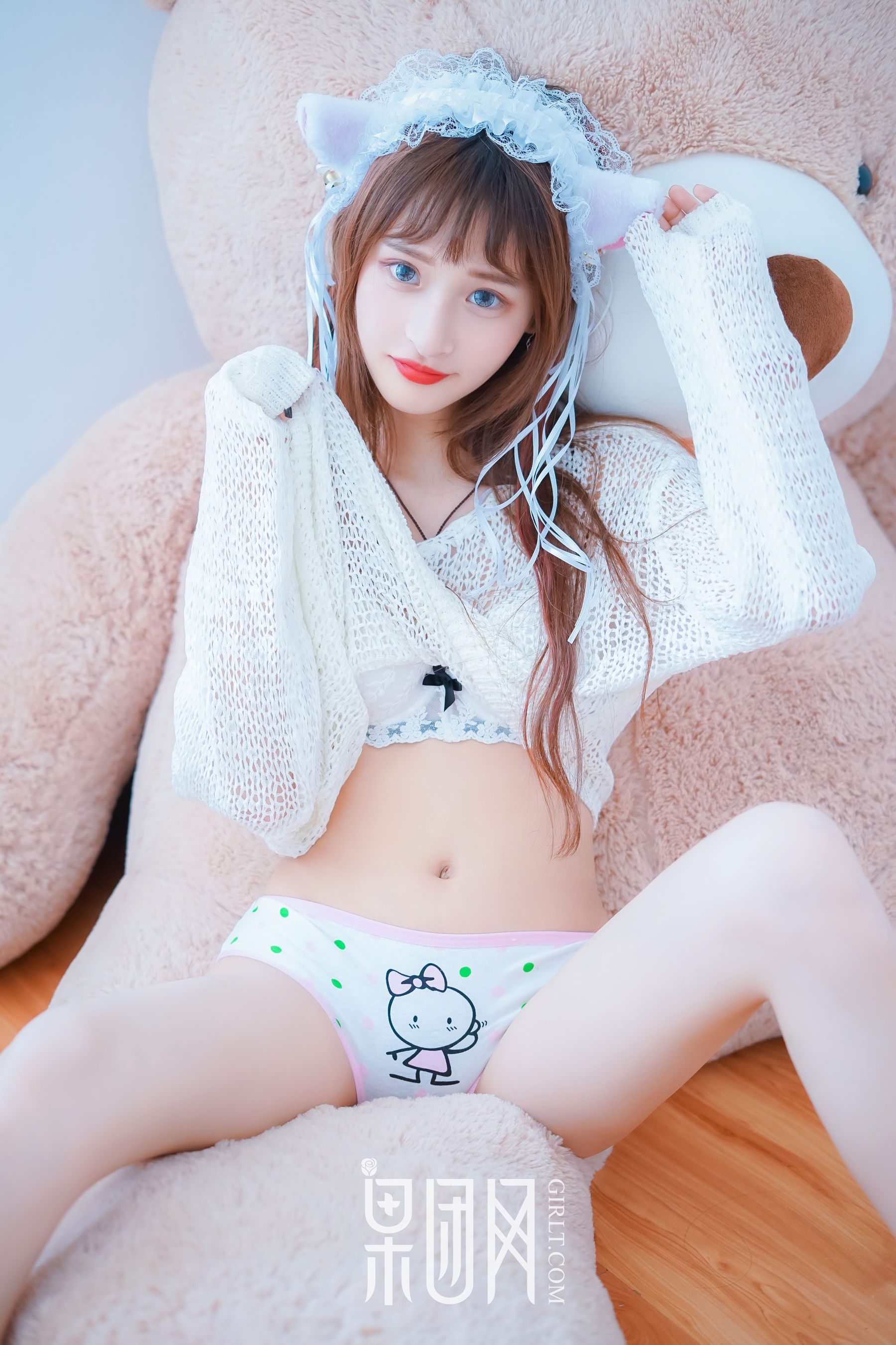 little贝殼《裸露香肩美背大玩cosplay》 [果团网Girlt] No.022 写真集