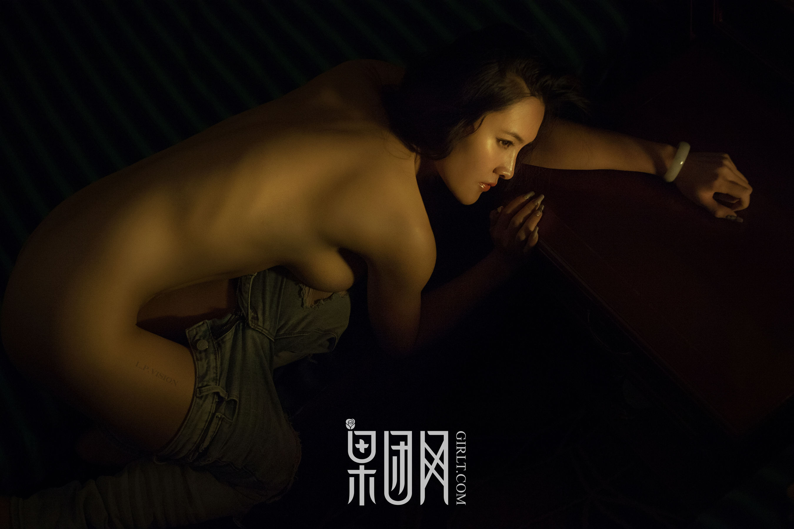 美女画家《全裸上阵人体艺术》 [果团网Girlt] No.033 写真集