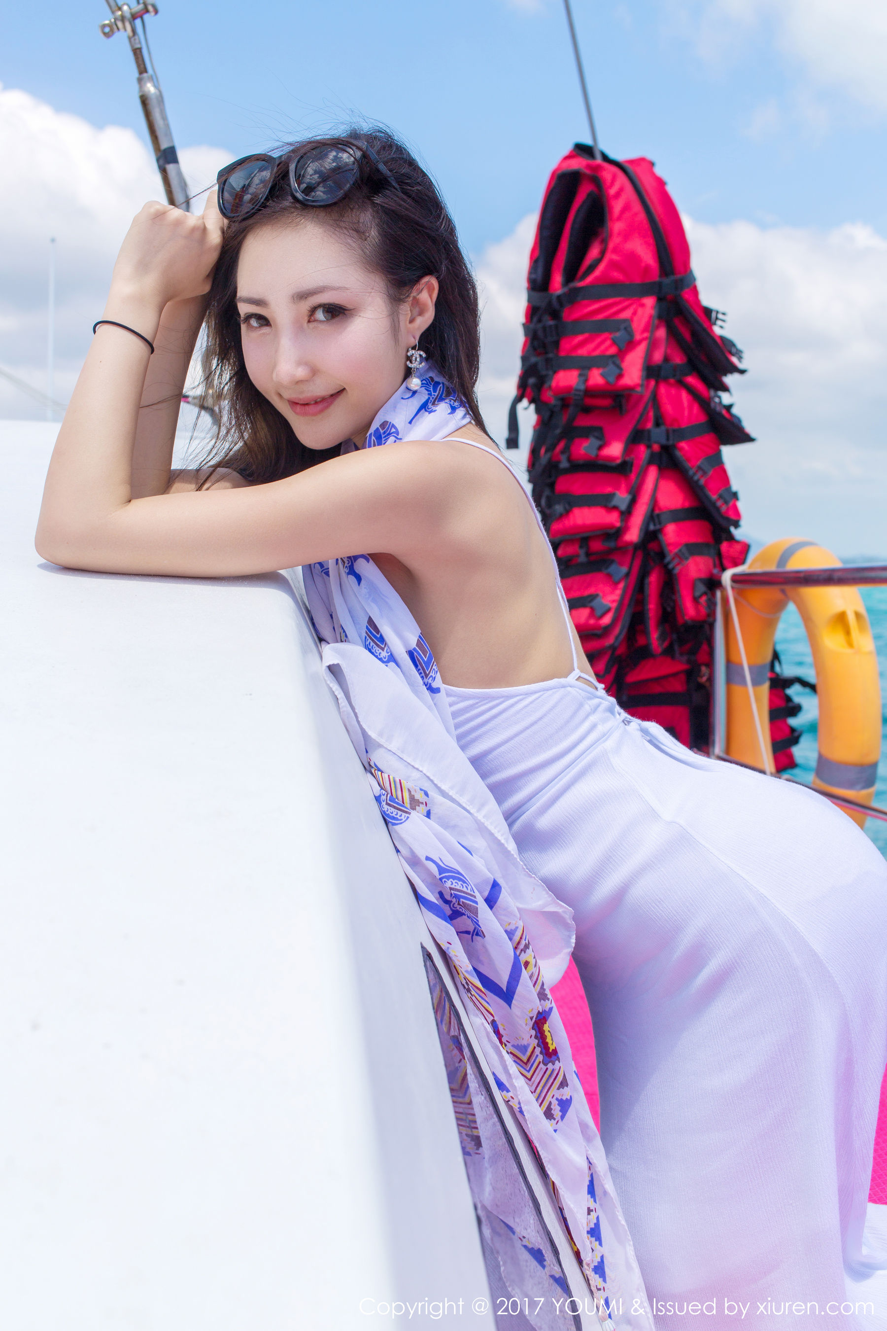 Yumi-尤美《陪女神去尤美看海》 [尤蜜荟YouMi] Vol.023 写真集24