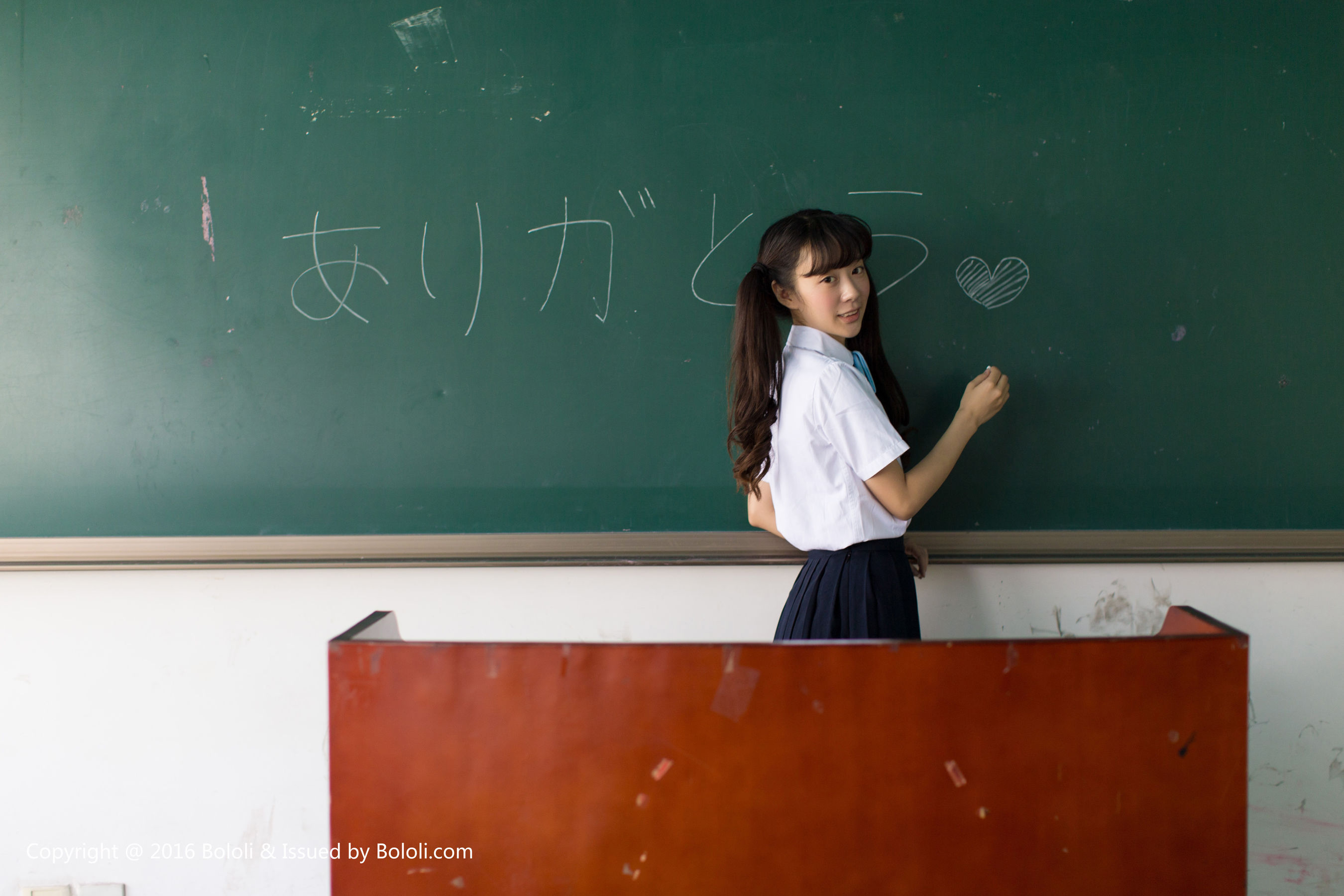 SUKI《清纯少女戏水》 [Bololi波萝社] BOL.092 写真集