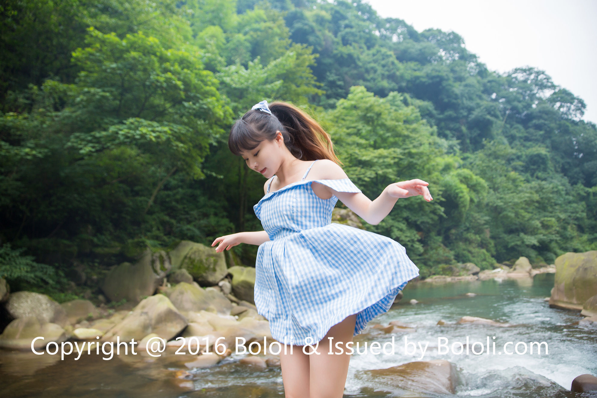 柳侑绮《写真集合特辑》 [Bololi波萝社] BOL.100 写真集