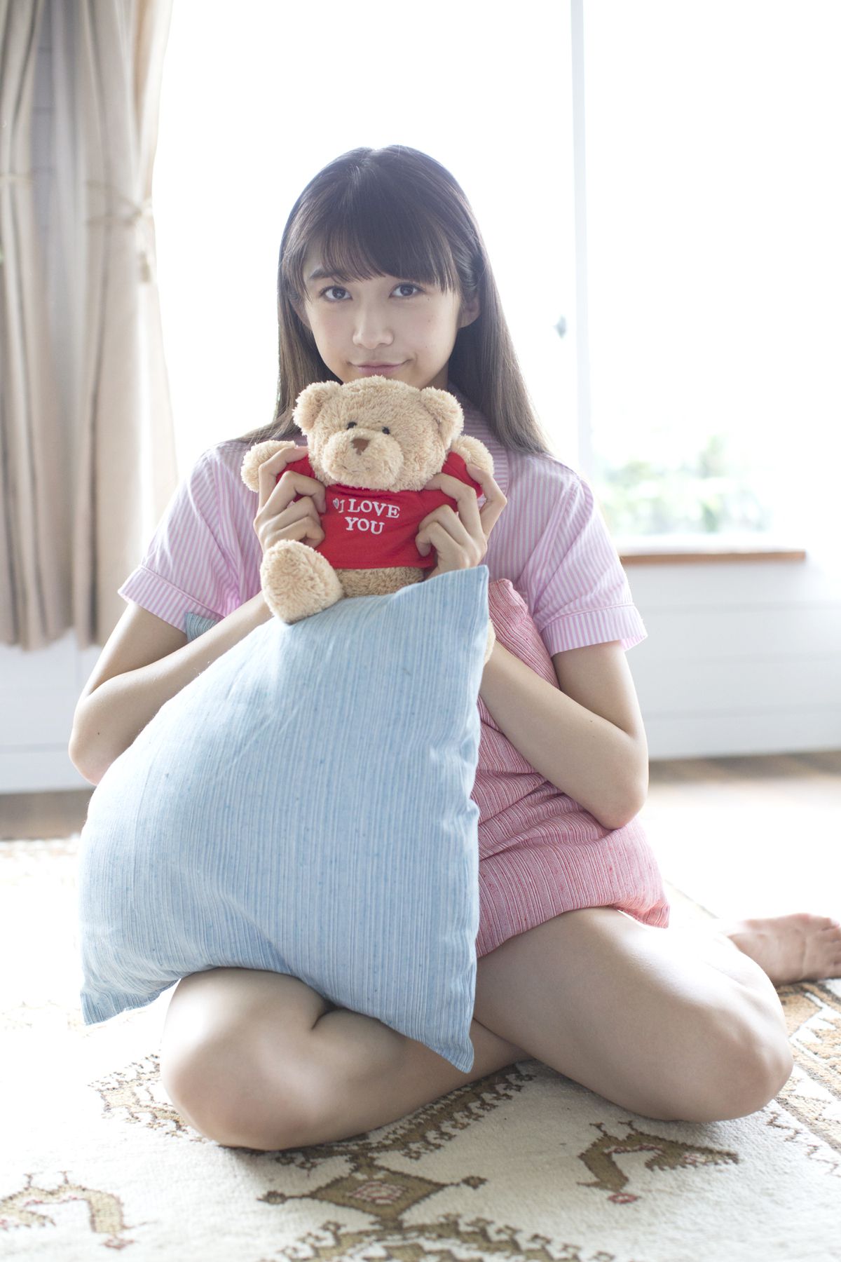 [Hello! Digital Books] Vol.155 牧野真莉愛 Maria Makino 写真集